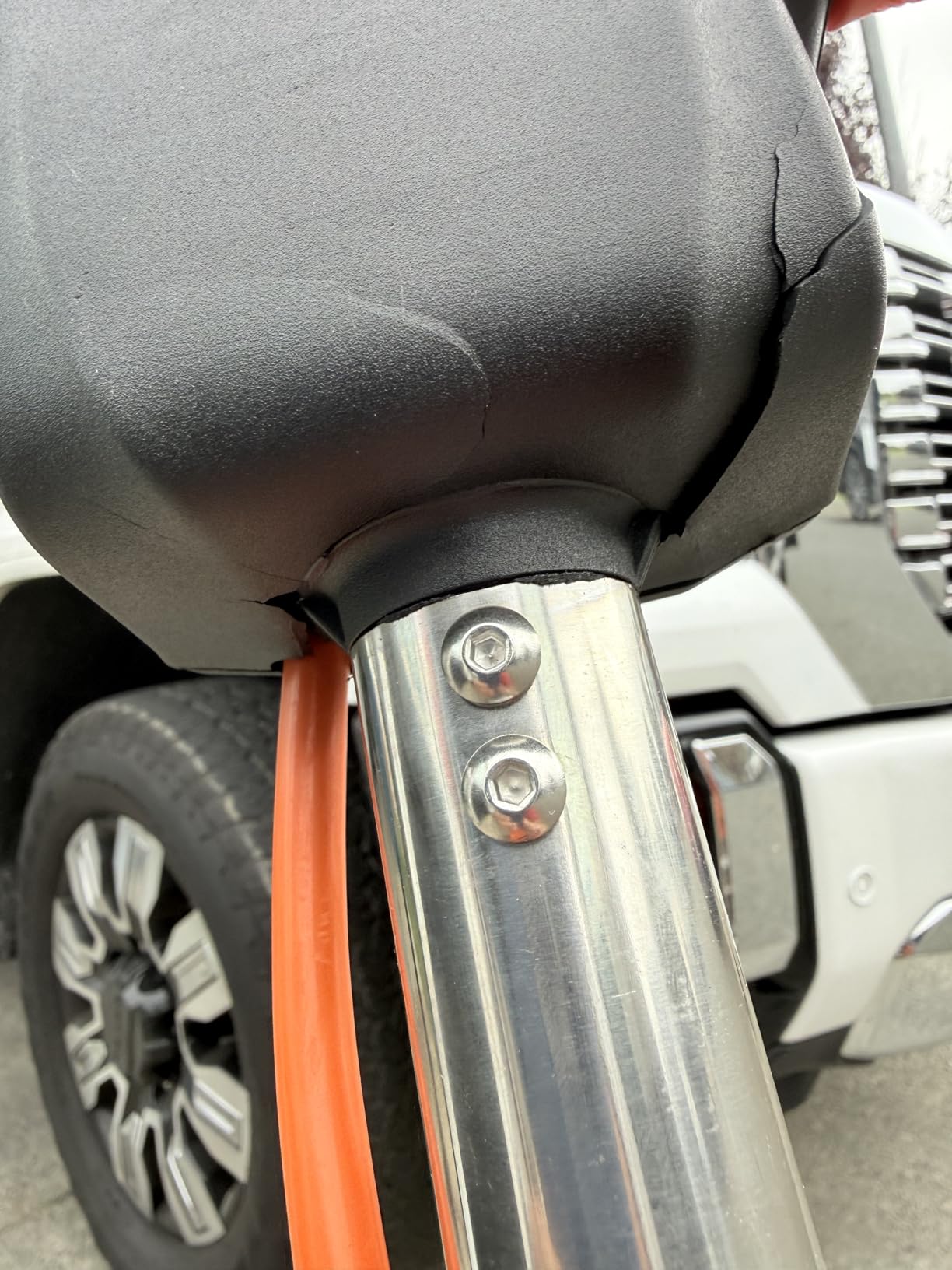 HHQ Commercial Floor Scrubber Machine, Heavy Duty Orbital Floor Cleaner, Multi-Functional Floor Buffer Polisher Machine- Deep Cleaning Tile and Grout, Hardwood Floors and Carpets with Ease, Orb-5 customer photo 1