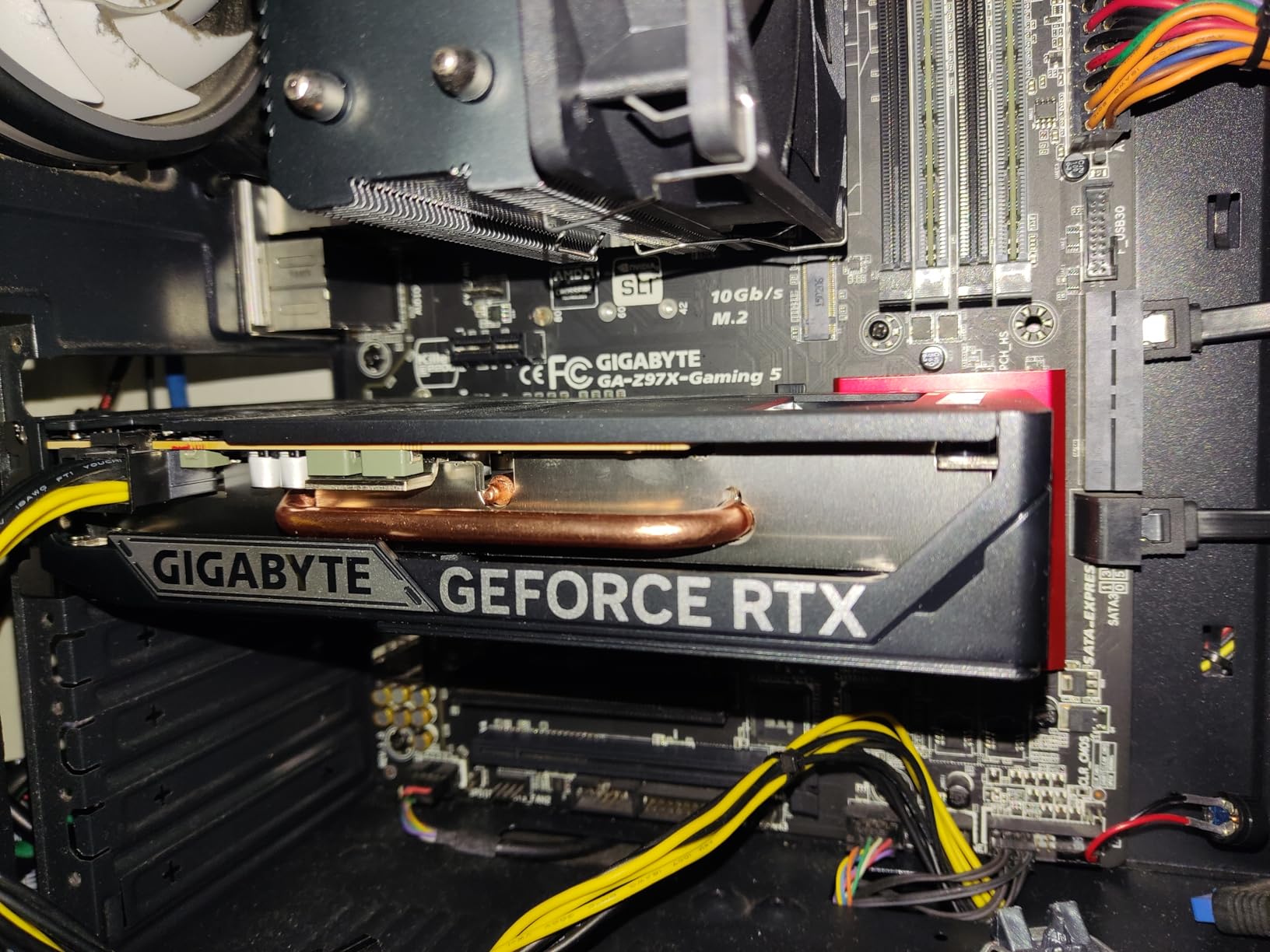 GIGABYTE GeForce RTX 5050 WINDFORCE OC 8G Graphics Card customer photo 1