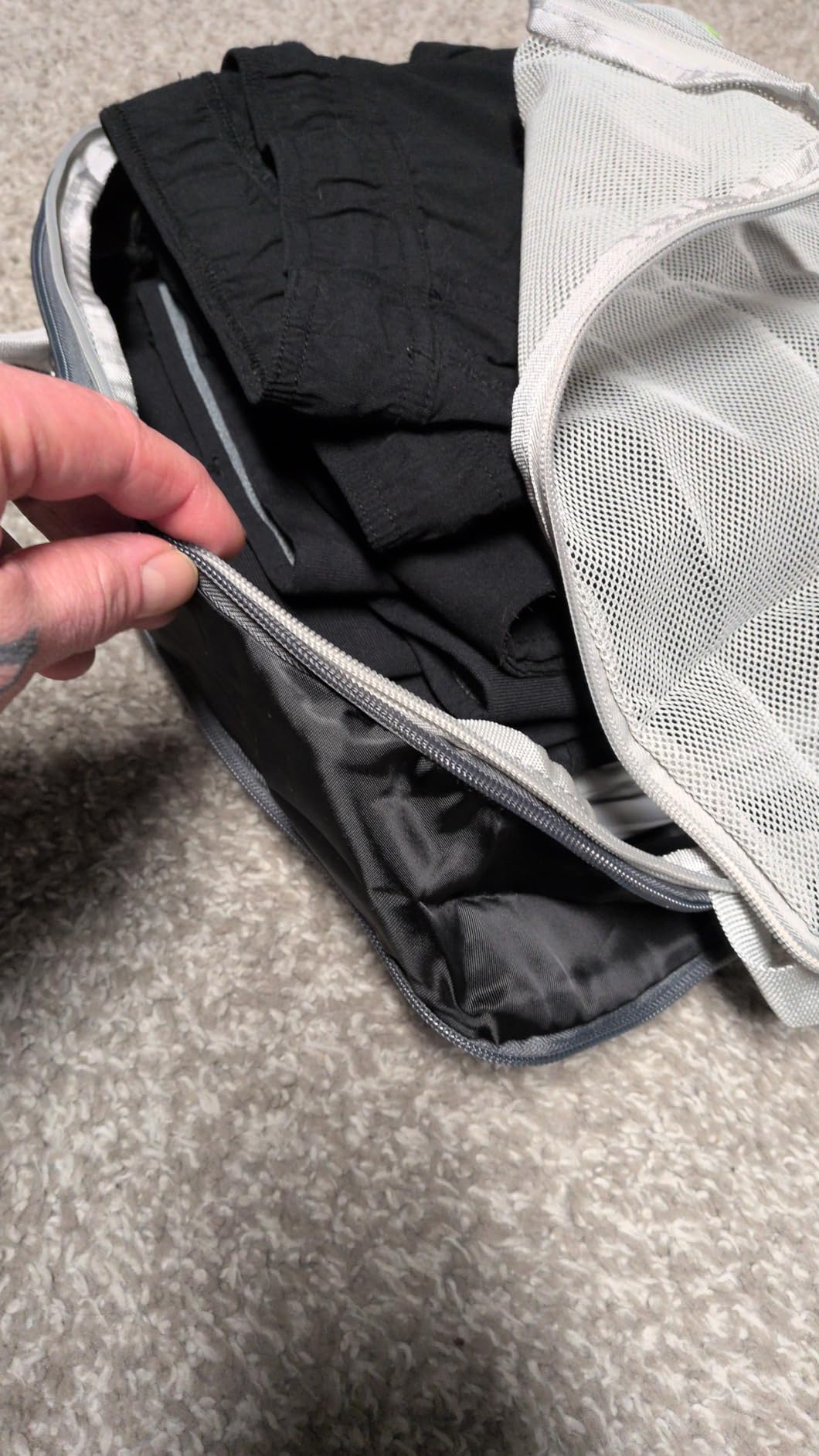 Veken 9/11 Set Compression Packing Cubes for Travel Essentials,Compressible Expandable Large Luggage Suitcase Organizer Bags for Clothing,Durable Space Saver Storage Bags with Toiletry Bags(Beige) customer photo 1