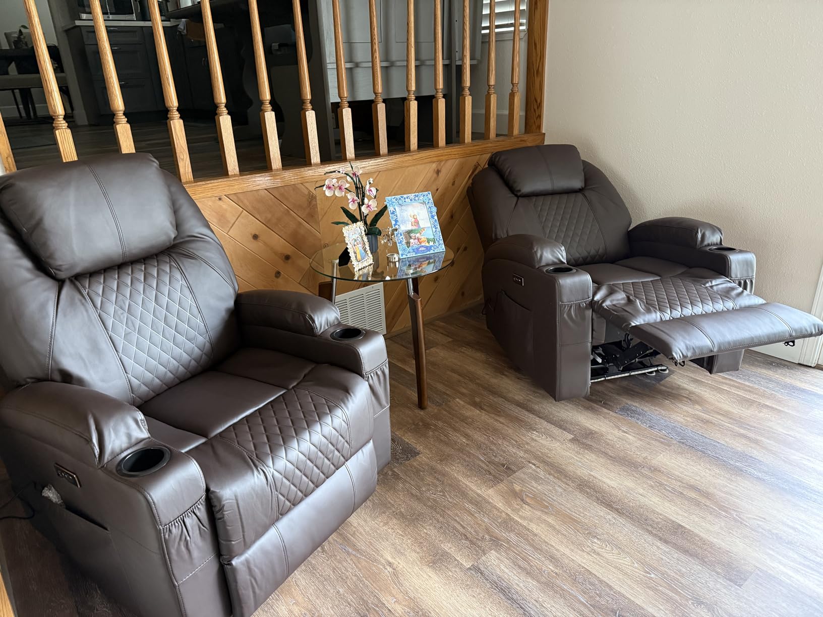 AHMED Power Recliner Chair with Vibration Massage & Heat for Adults, Faux Leather Home Theater Seating with Cup Holders/LED Lights/USB Ports/Side Pockets for Living Room, Black customer photo 2