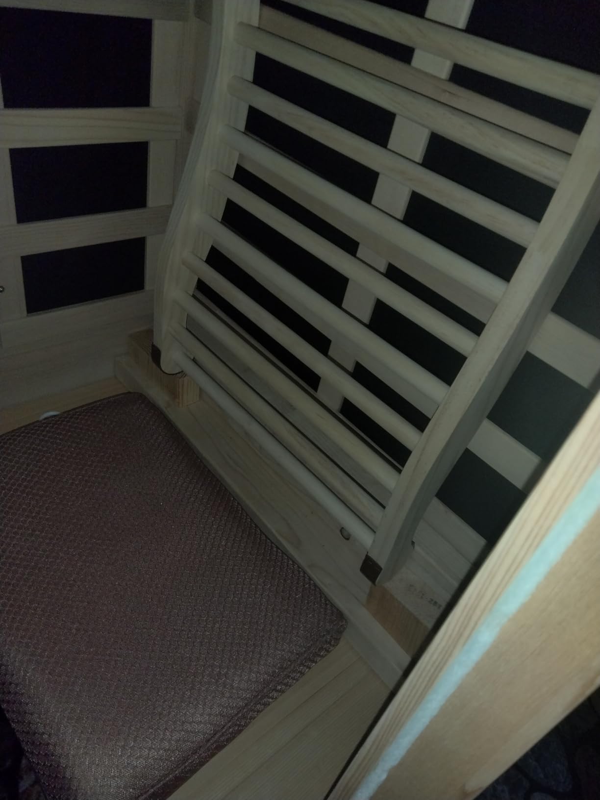 Outdoor Traditional Sauna 4-5 Person Wooden Saunas, 6'x6' Steam Wet Finnish Carbonized Spruce Wood Sauna 240V with 4.5KW Heater, Sauna Stone, Water Bucket, Ladle, LED Lights customer photo 2