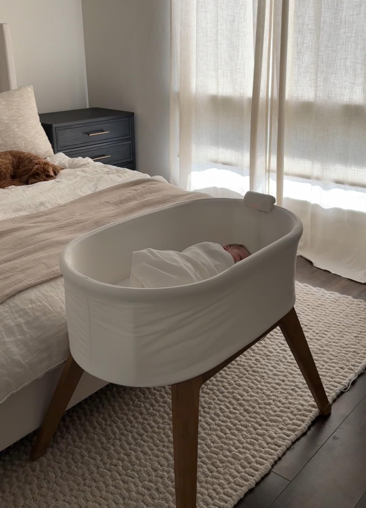 Delta Children Aero Smart Auto Glide Bassinet with Cry Detection & Response - Bluetooth, FSC-Certified Wood, Organic Performance Fabric, Water-Resistant Mattress Pad & Breathable Sheets, White/Acorn customer photo 1