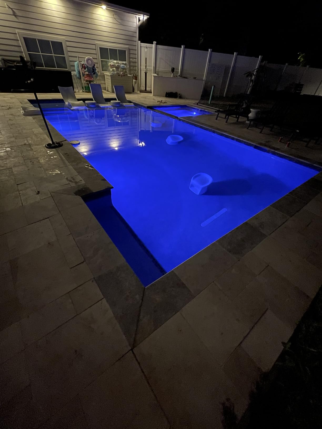 (2026 Upgrade) Aiper Scuba S1 Robotic Pool Cleaner, Wall & Waterline Cleaning, Double Filtration, Extended 180-Min Battery Life, Smart Navigation, App Support, OTA Upgrade customer photo 1