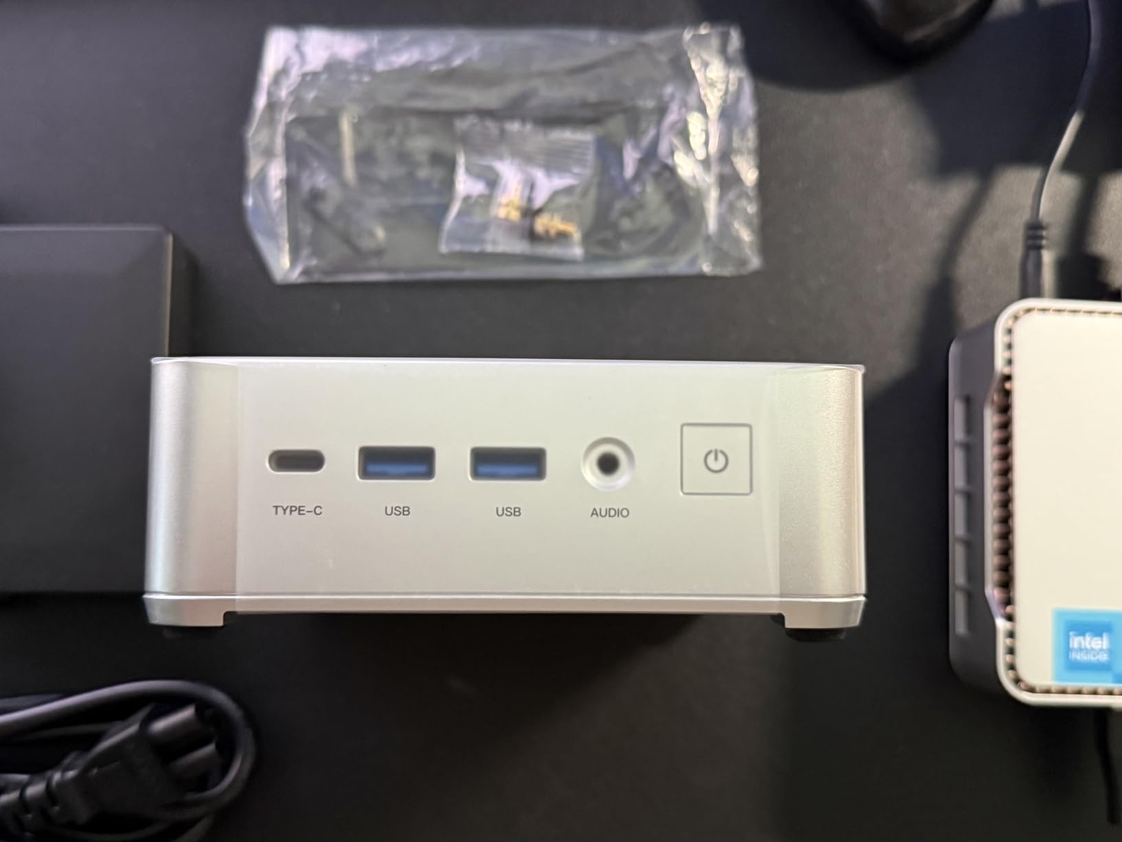 P2 Mini Gaming PC Windows 11 Pro, Intel Core i5-12600H Mini Desktop Computer, 16GB DDR4 512GB SSD, USB3.2, Type-C, Wifi6, BT5.2 customer photo 2