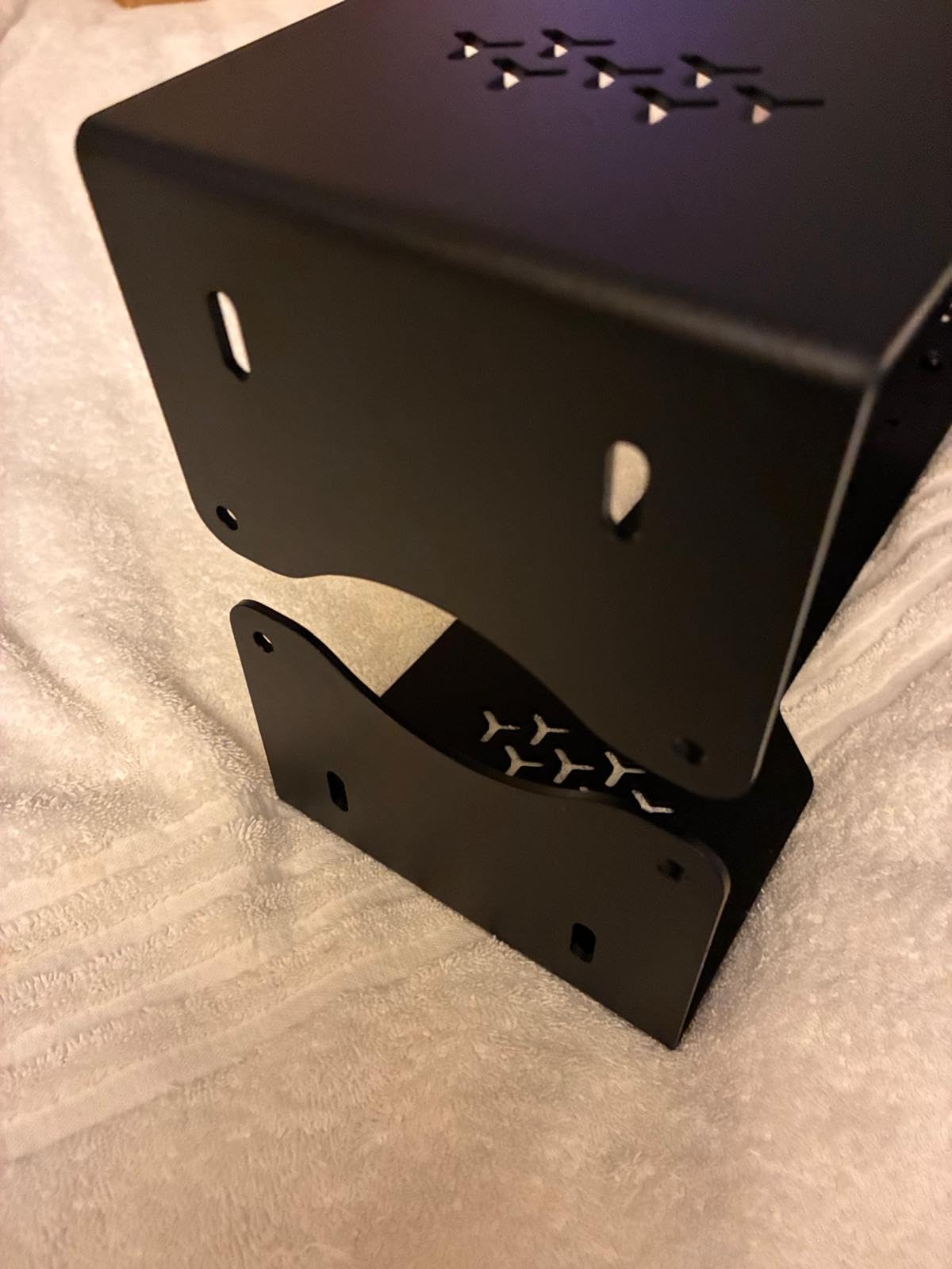 PUTORSEN Under Desk PC Mount, 7.9-13.4'' Width Adjustable Computer Tower Stand, up to 77 lbs, with Protective Mats, for Mid/Mini-Tower Case in Office,Gaming, Laboratory and Home, Black customer photo 1