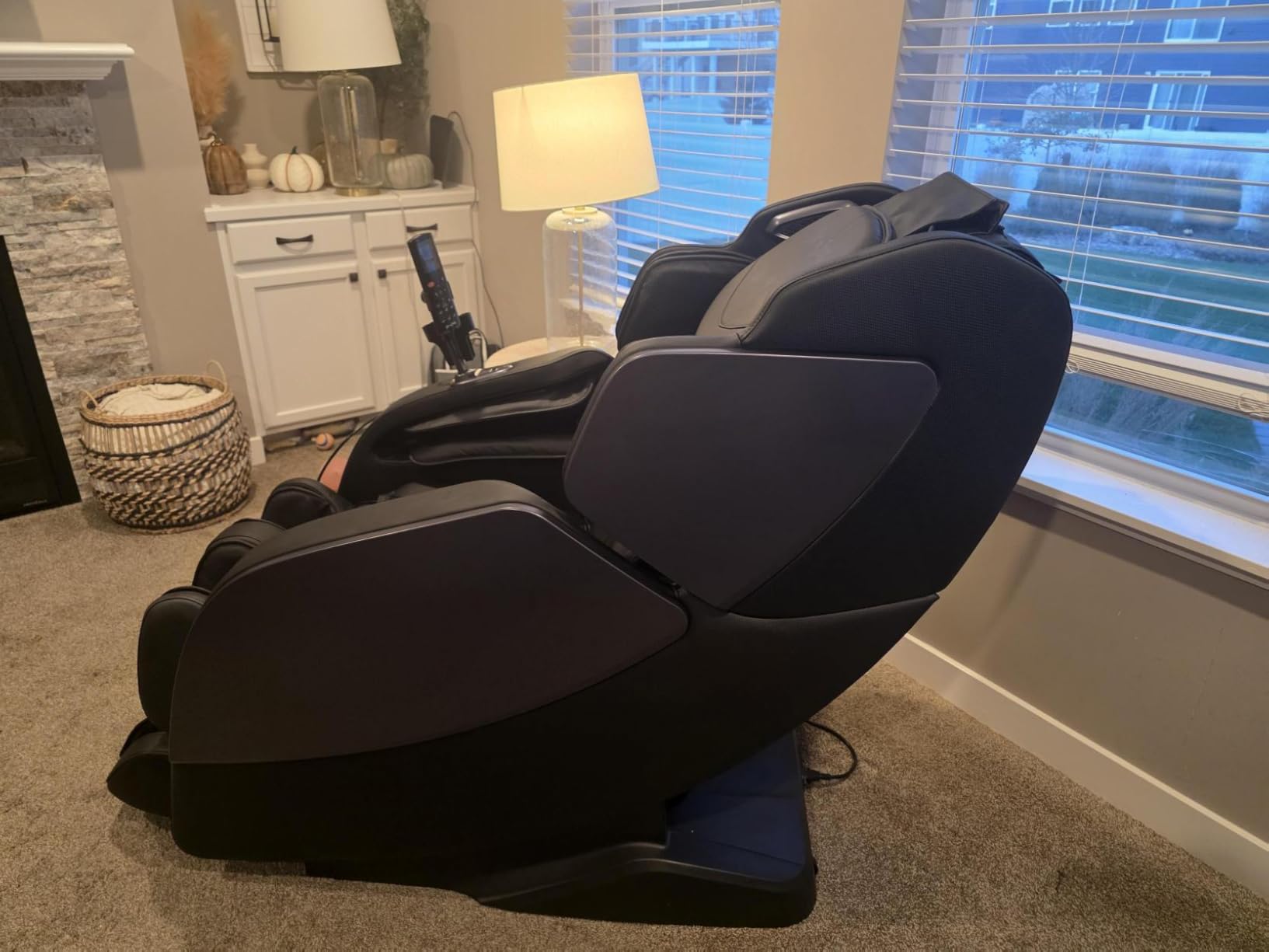 BOB AND BRAD iMaster Pro 4D Full Body Massage Chair, Co-Developed with Physical Therapists, 166° Zero Gravity SL-Track Recliner, Voice Control, Heat, Deep Tissue & Auto-Extend Calf for Tall Users customer photo 1