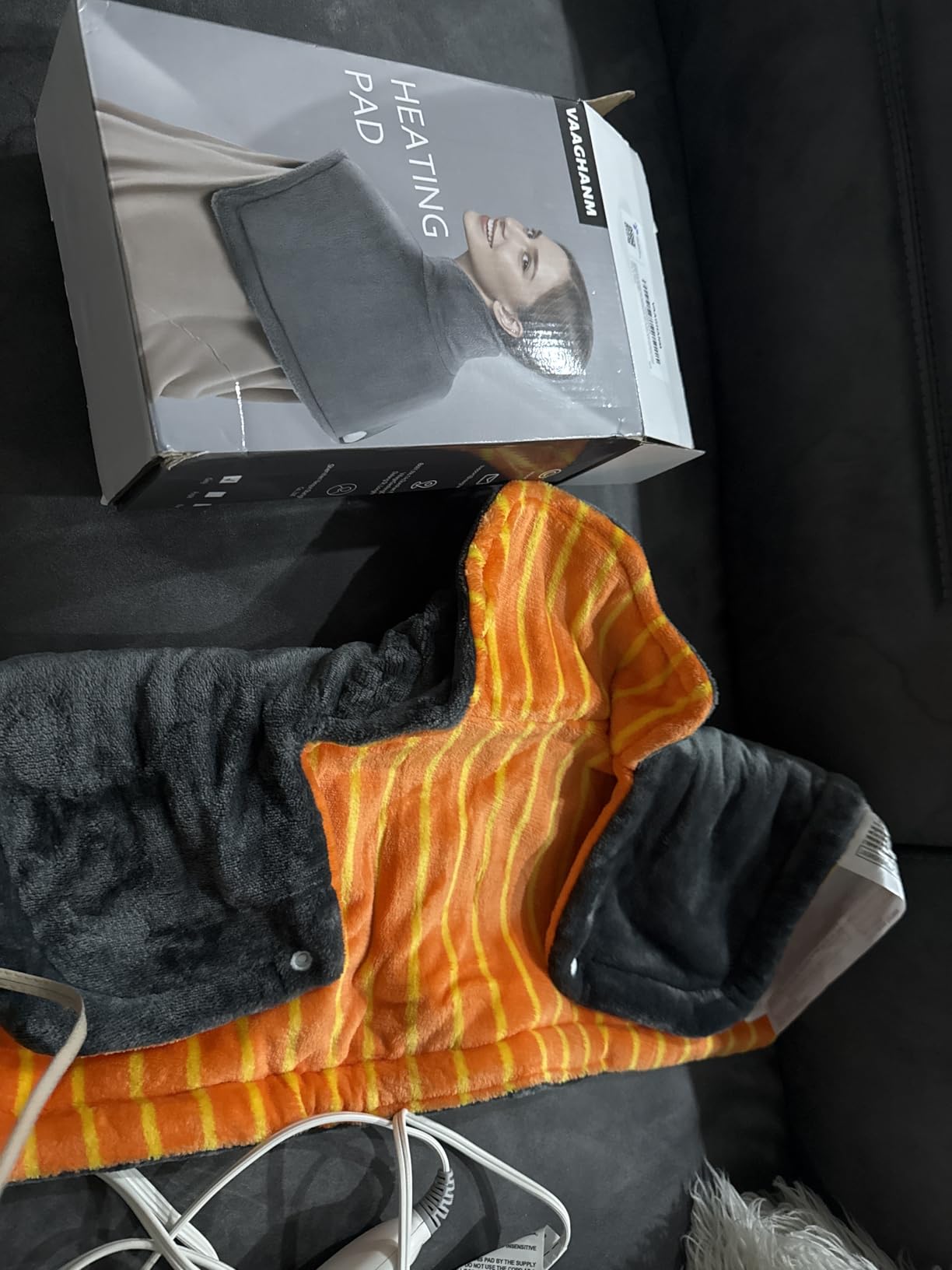 VAAGHANM Heating Pad: Electric Heat Pad for Neck & Shoulders & Back - Weighted Instant Heating Pads-6 Heat Options & 6 Auto Timer Mode- Gifts for Mom Women-Grey customer photo 2