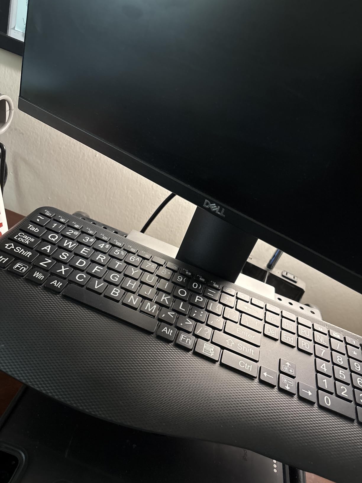 Large Print Backlit Wireless Keyboard - Silent Keyboards with Wrist Rest, 7-Color Light up, Quiet Low Profile Keys, 2.4G Wireless Rechargeable Full Size Keypad for Computer Laptop Windows, Black customer photo 2