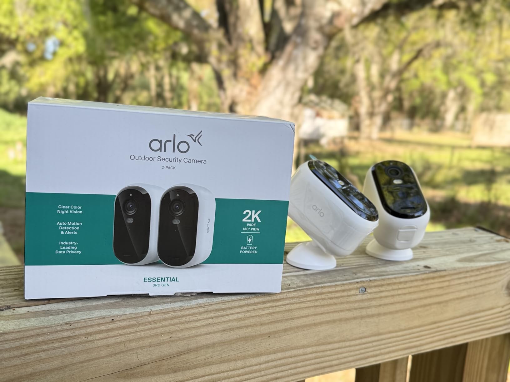 Arlo Essential Security Camera Wireless Outdoor 2K (3rd Gen, 2025 Release) - Battery Power, Person Recognition, Package Detection, Animated Preview, 1-Month Trial of Secure Plan, 3 Cam, White customer photo 2