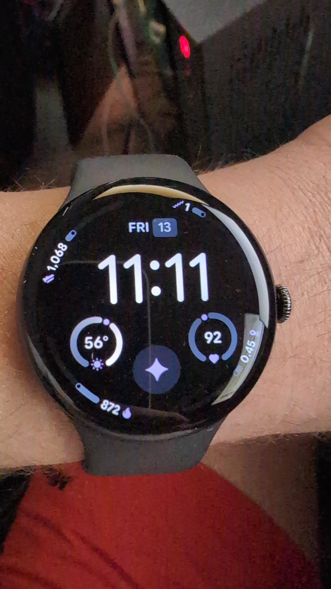 Pixel Watch 4 (41mm) - Android Smartwatch with Heart Rate and Sleep Tracking - 30-Hour Battery - Fitness Tracking - Google AI - Polished Silver Aluminum Case - Porcelain Active Band - Wi-Fi customer photo 1