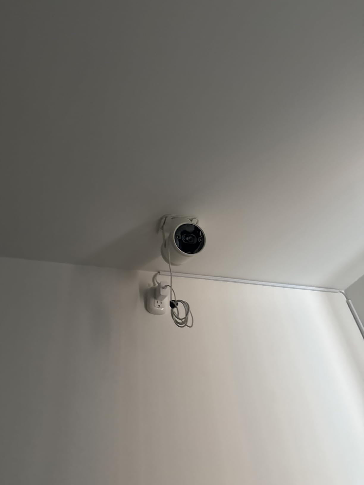 [Upgrade] Wall Mount Compatible with Samsung Freestyle Projector Ceiling Mount, Freestyle 2 Accessories Wall Mount Stand, Projector Shelf for Wall (White) customer photo 1