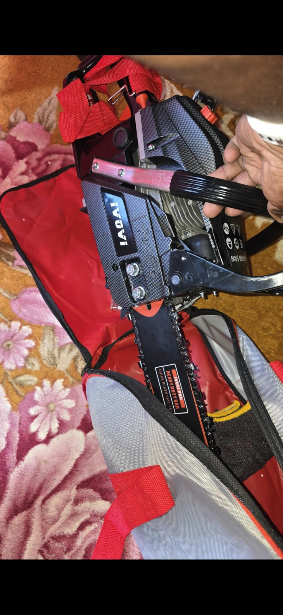 63CC Gas Powered Chainsaw with 20 and 18 Inch Bars, 3.7HP 2-Cycle Engine for Tree Felling, Logging and Firewood Preparation, Includes Portable Carrying Pouch and Tool Kit (Black) customer photo 2