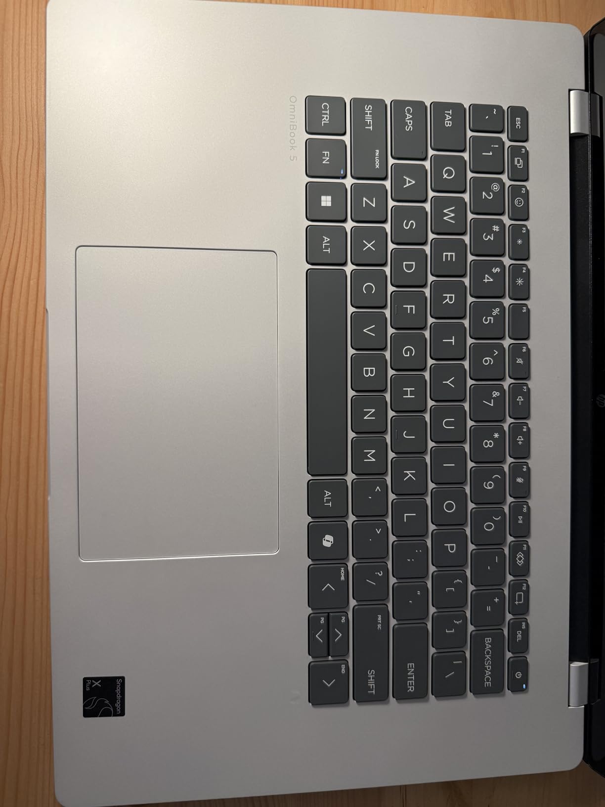 HP OmniBook 5 16 inch Next Gen AI PC, 2K Touchscreen, Snapdragon X Plus X1P-42-100, 16 GB RAM, 512 GB SSD, Qualcomm Adreno GPU, Windows 11 Home, Glacier Silver, 16-fb0000nr customer photo 1