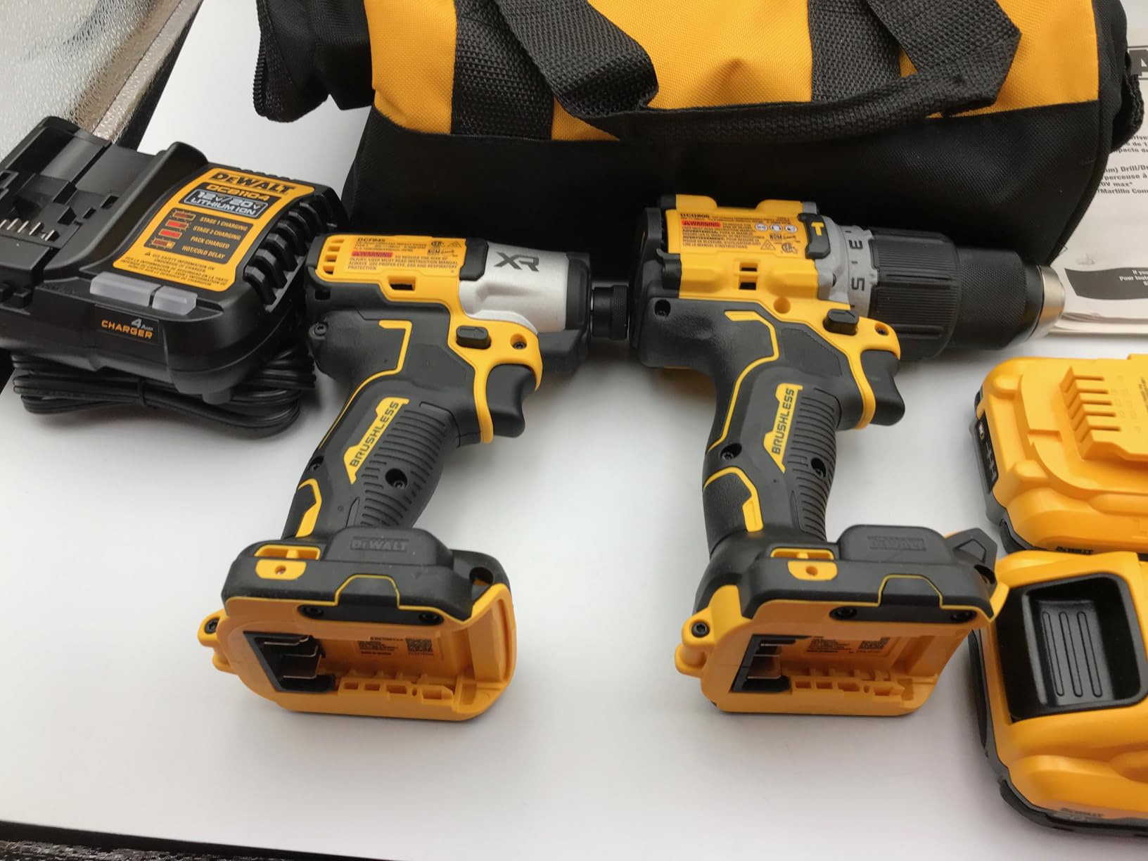 20V MAX XR Impact Driver and Hammer Drill Cordless Power Tool Combo Kit, Includes 2x 4ah POWERPACK Batteries and a Charger (DCK250QQ2) customer photo 1