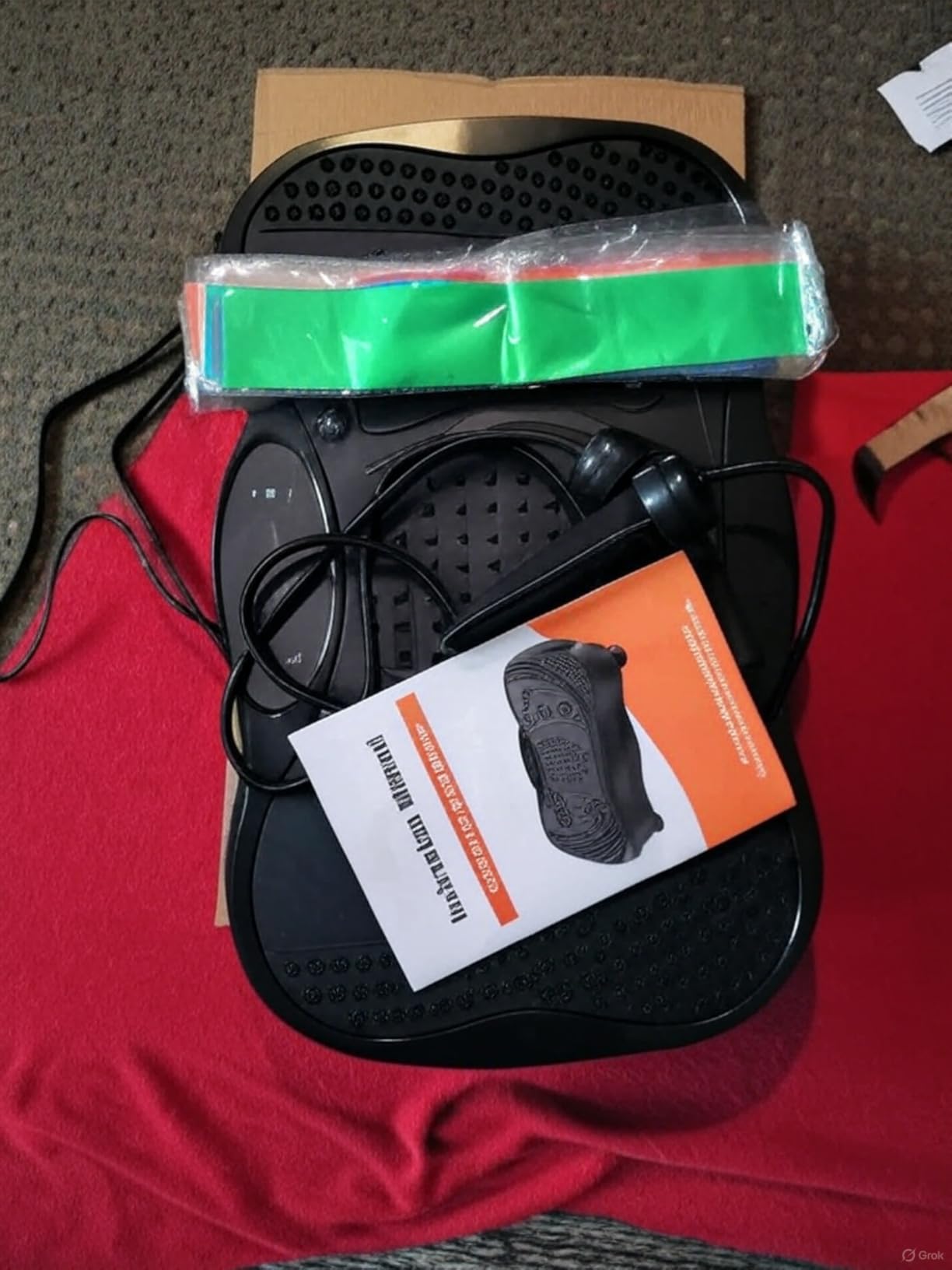 Vibration Plate Exercise Machine, 130 Levels Full Body Workout Vibrating Plate for Lymphatic Drainage Weight Loss, 450 Lbs Capacity customer photo 1