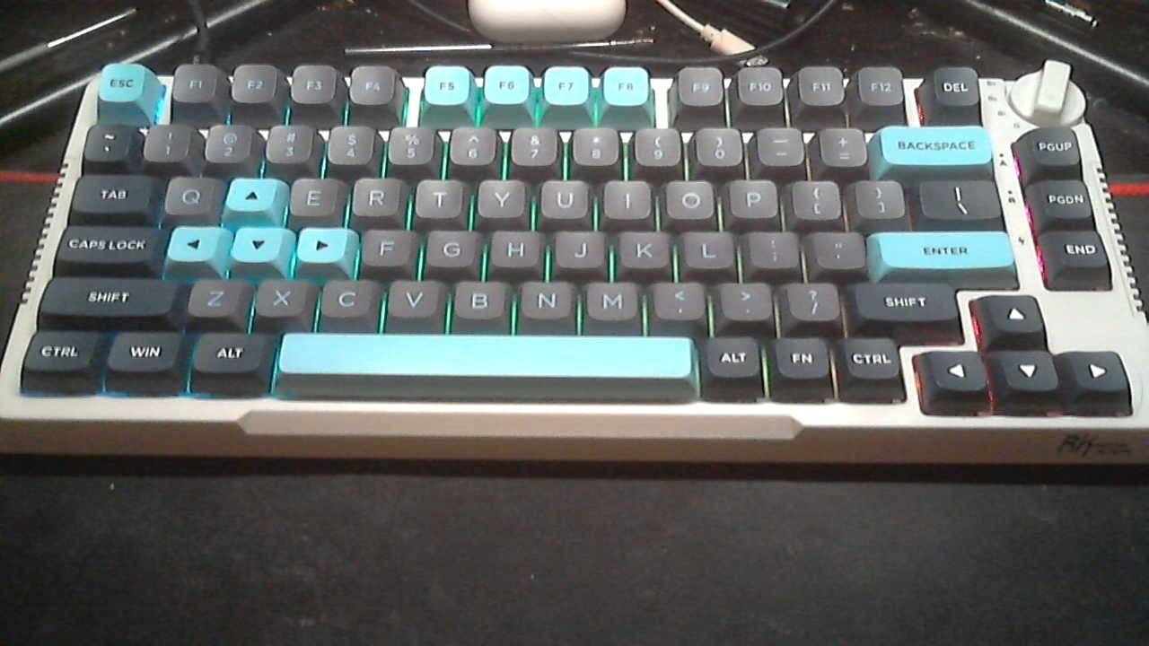 RK ROYAL KLUDGE M65 Wireless Gaming Keyboard with Volume Knob, 60% Hot Swappable Mechanical Keyboard 2.4G/BT/USB-C, Gasket Mount, Battery Display, PBT Keycaps, Hot-Swappable Cream Switch, Black customer photo 2