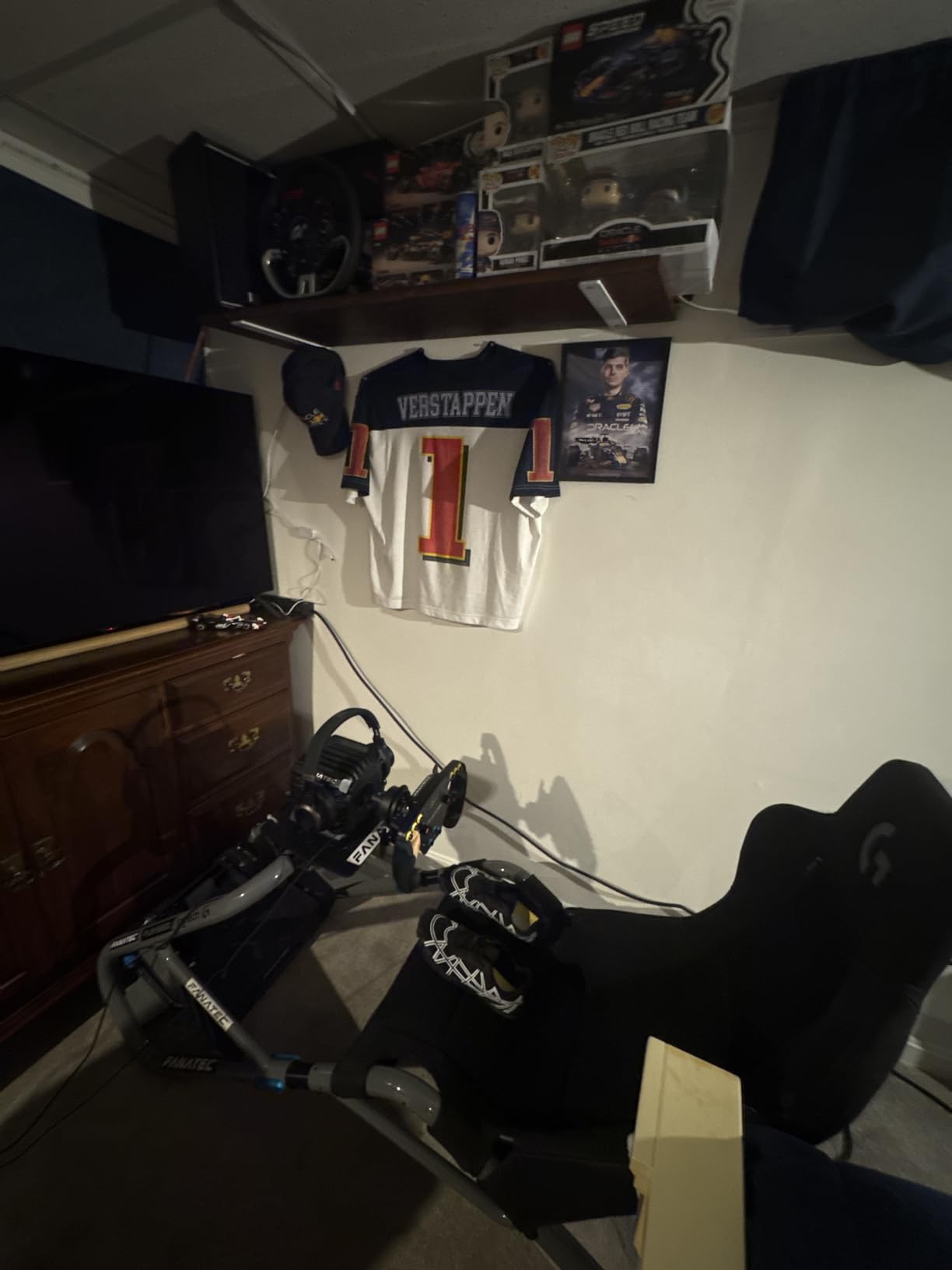 Fanatec Sim Racing ClubSport Steering Wheel F1 Esports V2 - Officially Licensed Formula 1™ Product, Alcantara Grips, LED Display, Magnetic Paddles, Integrated Vibration Motors - PC customer photo 1