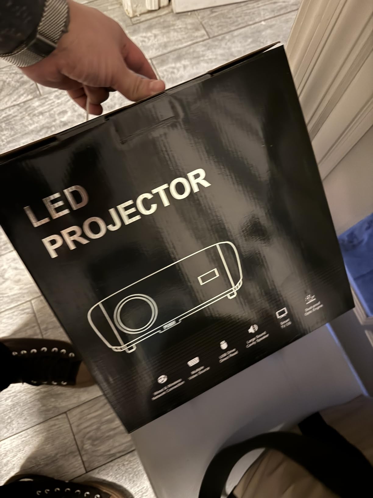 High Bright Projector 1800 ANSI Lumens, HDR10+, 4K Support, WiFi6 & Bluetooth, Smart Android TV with Apps, HDMI/ USB, for Daylight Viewing, Low Input Lag Gaming, Silent Bedroom, Wireless Presentation customer photo 1