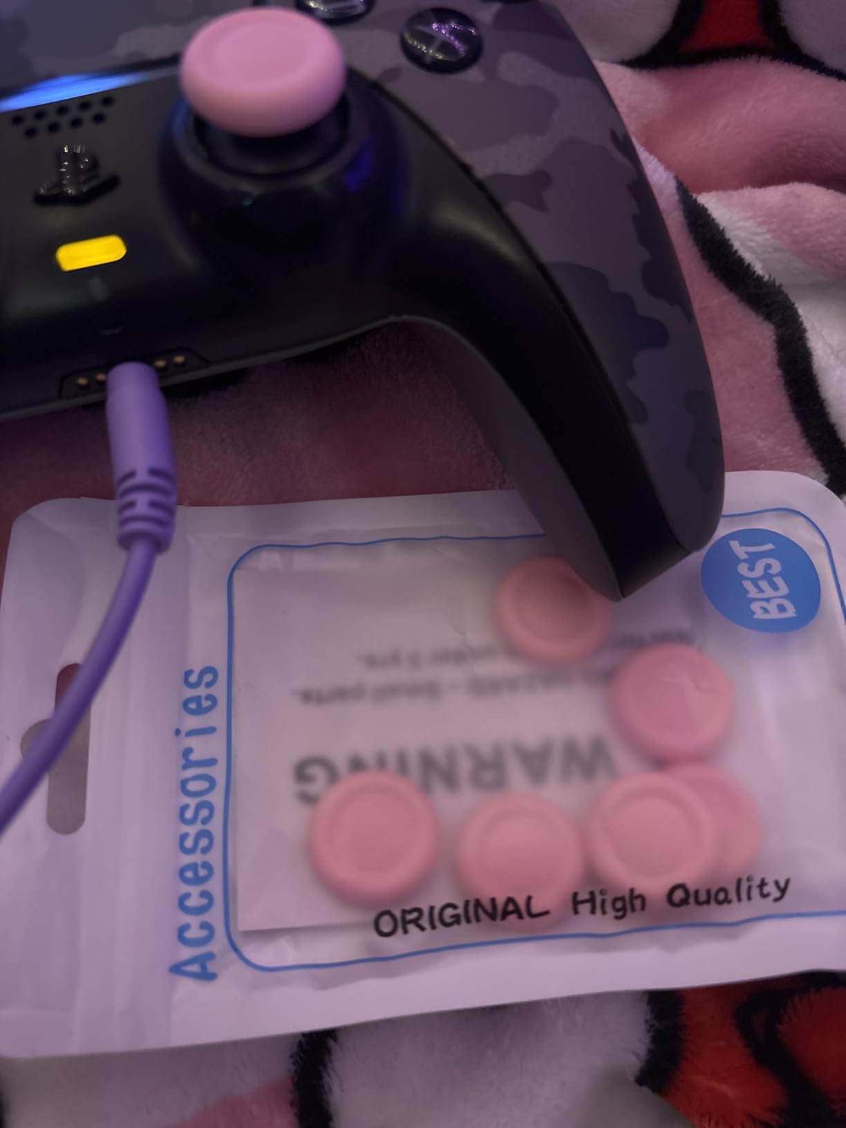 Ferkurn Replacement Thumb Grips Cap Compatible with PS5/4 Controller Edge Accessories, Anti-Slip Anti-Stickiness Anti-Scratch Joystick Caps Controller Thumbstick Grips Replacement Button, Repair Part customer photo 2