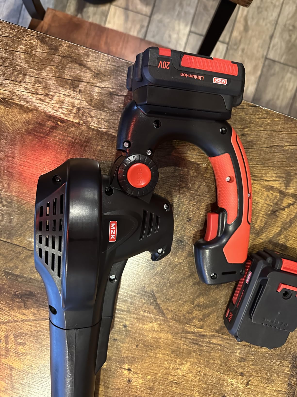 MZK Cordless Leaf Blower, 20V Battery Powered Electric Blower for Lawn Care, Electric Lightweight Leaf Blower for Blowing Leaves, Patio Cleaning and Dust (2 * 2Ah Battery & Charger Included) customer photo 2