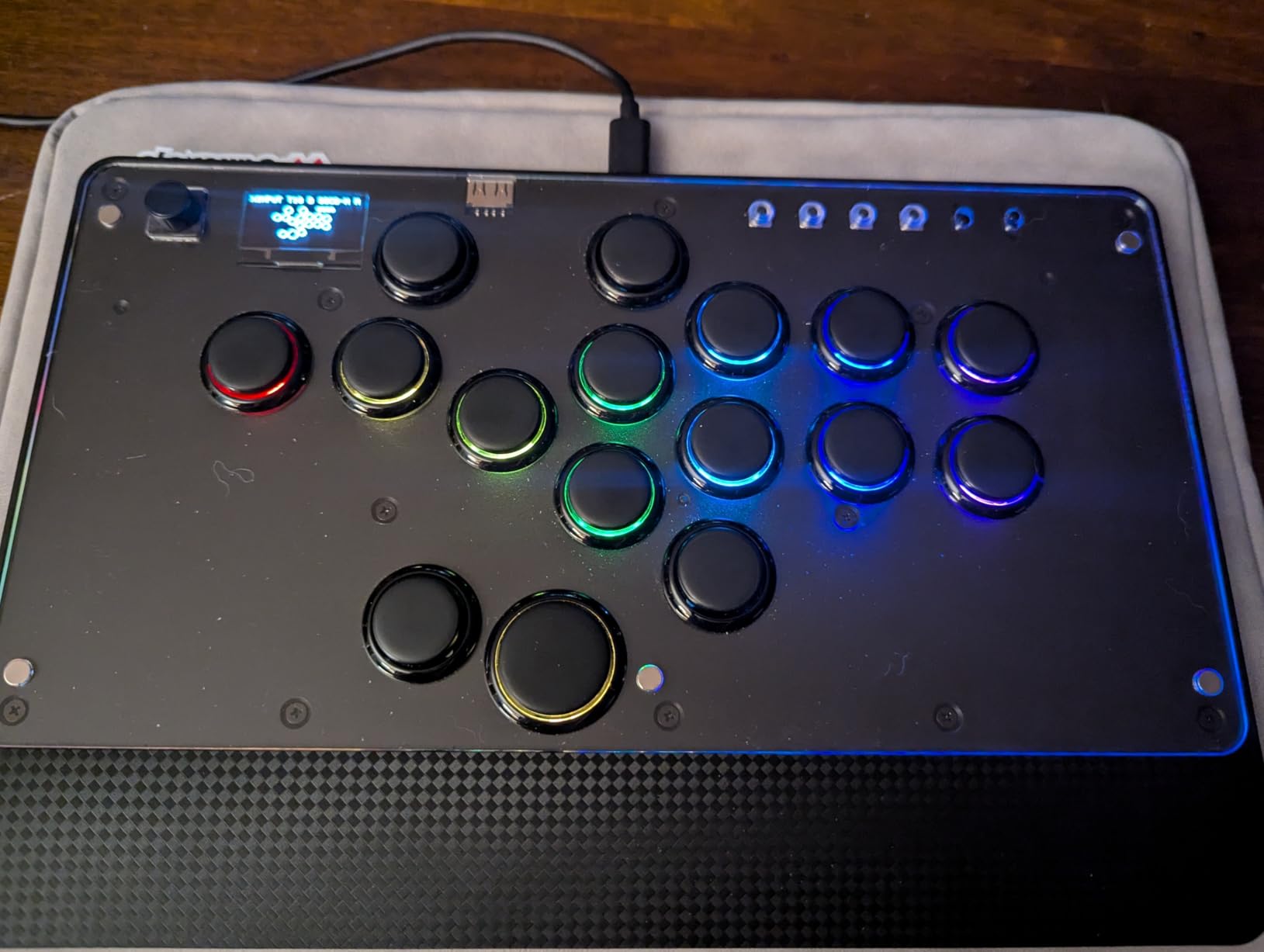 GM-16 Leverless Arcade Stick, Magnetic Detachable Panel, All-Button Fight Controller with 16 Keys, Tournament Lock with OLED, RGB, Turbo & Hot-Swappable for PS4/PS3/PC/Switch, Black customer photo 2