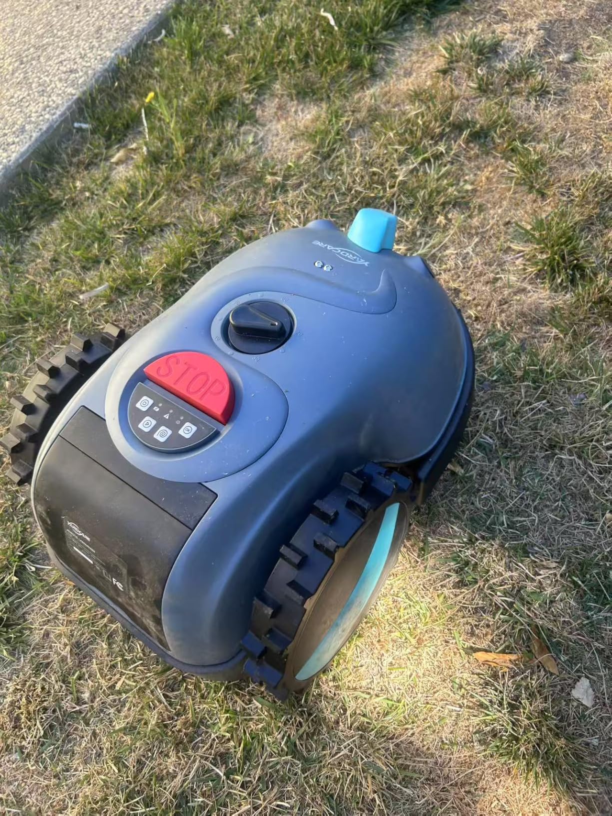 2026 M800Plus GPS+3D Vision Cordless Robot Lawn Mower with Bow-Shaped Path Mowing, APP Control, Robotic Lawnmower with Obstacle Avoidance, Auto-Charging for Lawns up to 8611 sq.ft customer photo 2