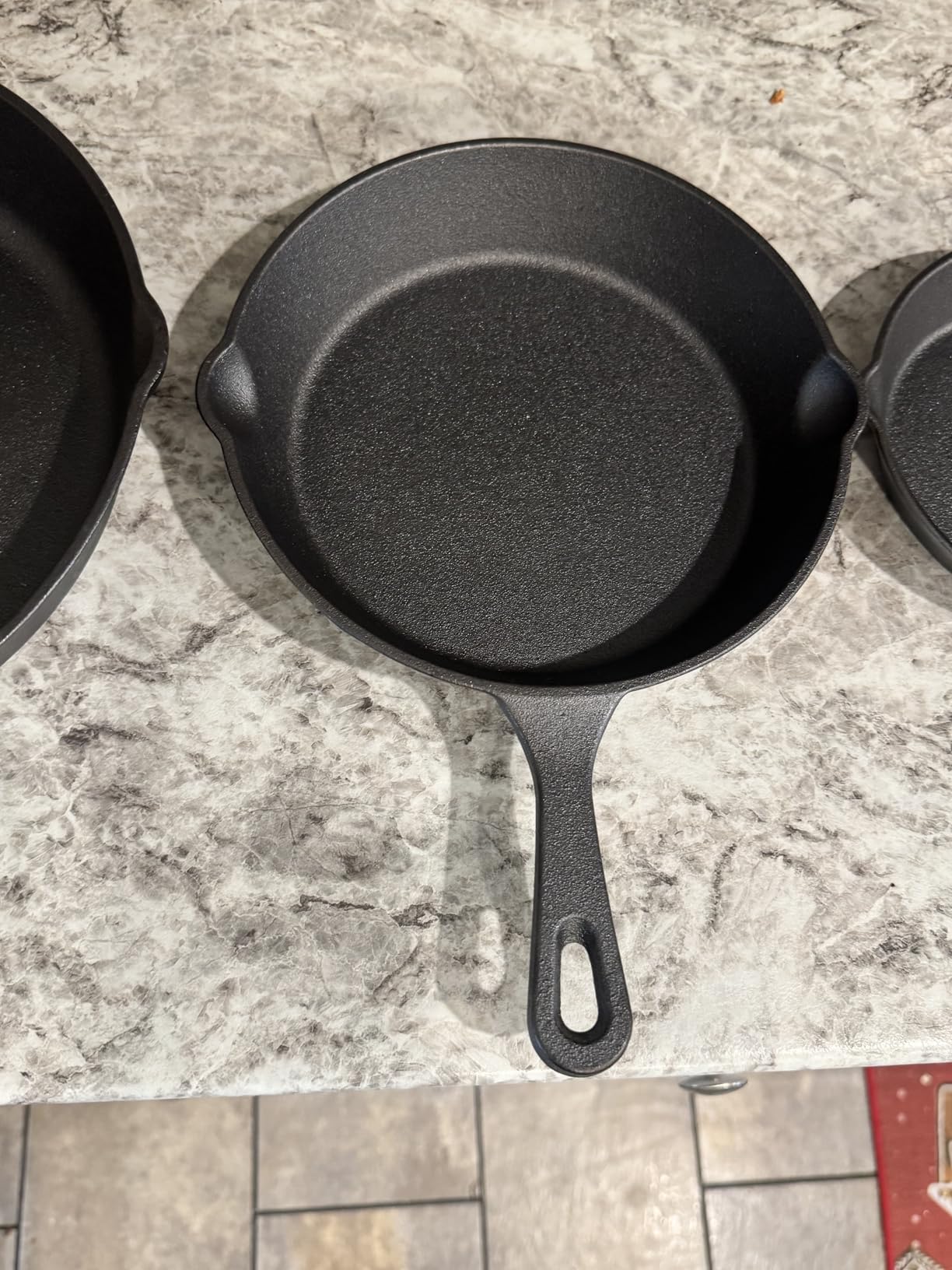 EWFEN Cast Iron Skillet 3-Piece Set, Heavy-Duty Professional Restaurant Chef Quality Pre-Seasoned Pan Cookware Set, 6