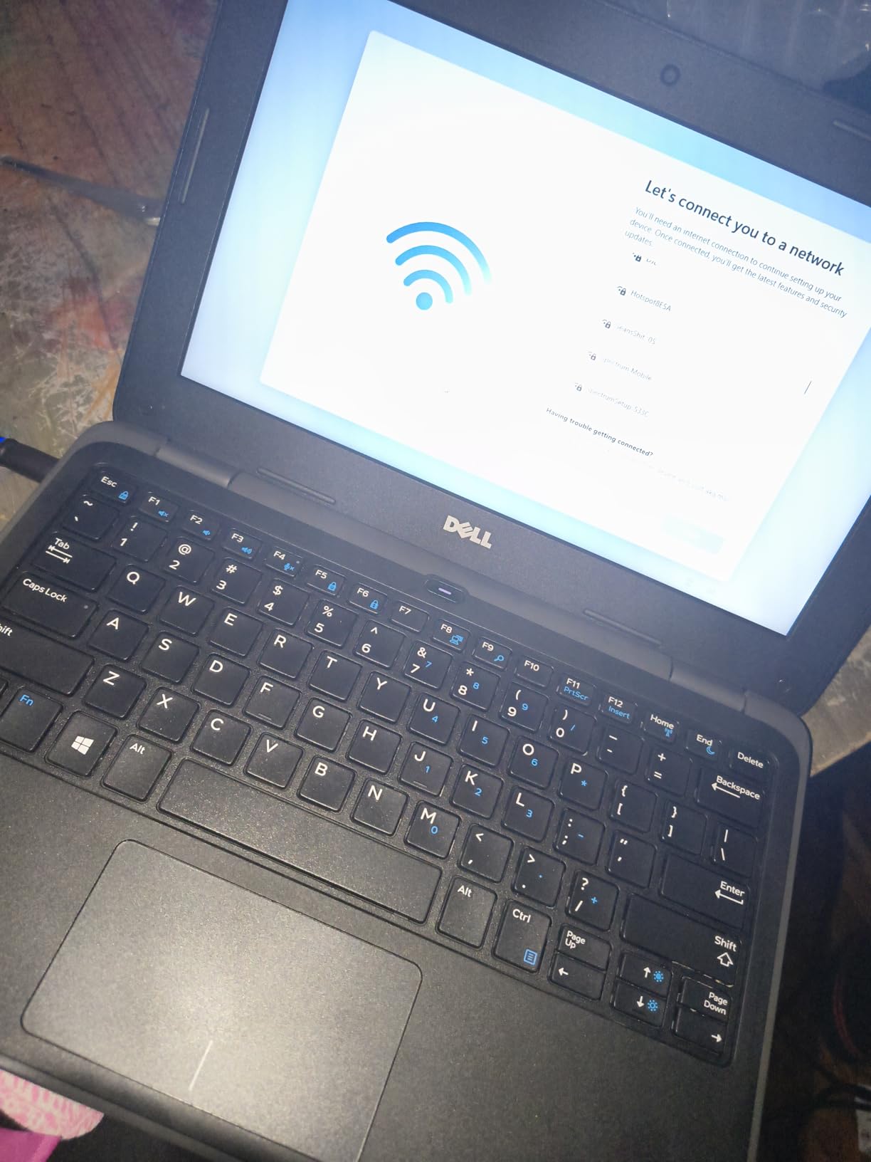 Dell Latitude 3190 Intel Celeron N4100 X4 2.4GHz 4GB 64GB 11.6in Windows 11 Pro, Black (Renewed) customer photo 1