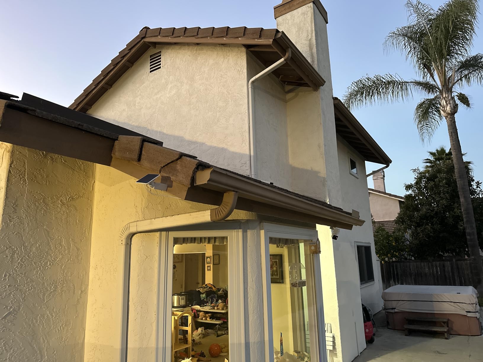 Solar Cam Pan (Flagship Model), Security Cameras Wireless Outdoor, 2K 360° Pan-Tilt Battery Powered 2.4GHz Wi-Fi Cameras for Home Security, AI Motion Detection, Color Night Vision, No Blind Spots customer photo 1