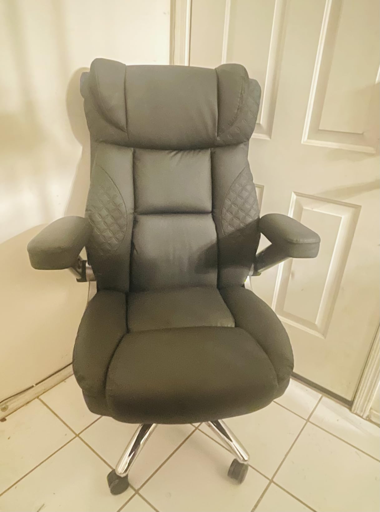 Big and Tall Office Chair, Desk Computer Chair for Heavy People, Oversized Executive Gaming Chair, Extra Wide 500LBS Ergonomic Comfy Office Chair with Adjustable Lumbar Support & 5D Flip Arms customer photo 1