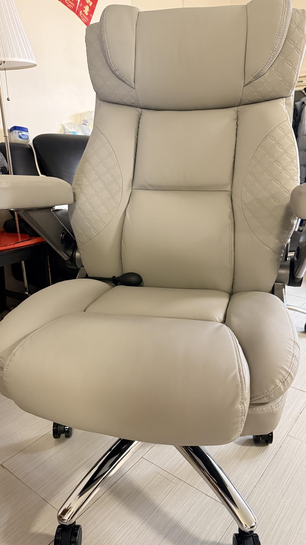 Big and Tall Office Chair, Desk Computer Chair for Heavy People, Oversized Executive Gaming Chair, Extra Wide 500LBS Ergonomic Comfy Office Chair with Adjustable Lumbar Support & 5D Flip Arms customer photo 2