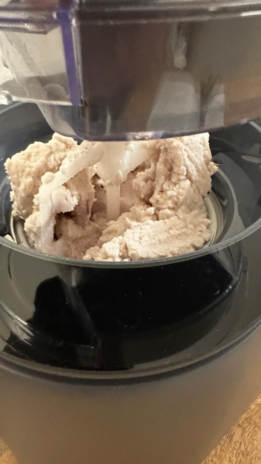 Commercial Ice Cream Machine, 2.6-5.3 Gal/h Soft Serve Ice Cream Machine with 4L Hopper & 1.6L Cylinder, Pre-Cooling & Auto Clean, Touch LCD for Snack Restaurants Bars (white, 4L) customer photo 1