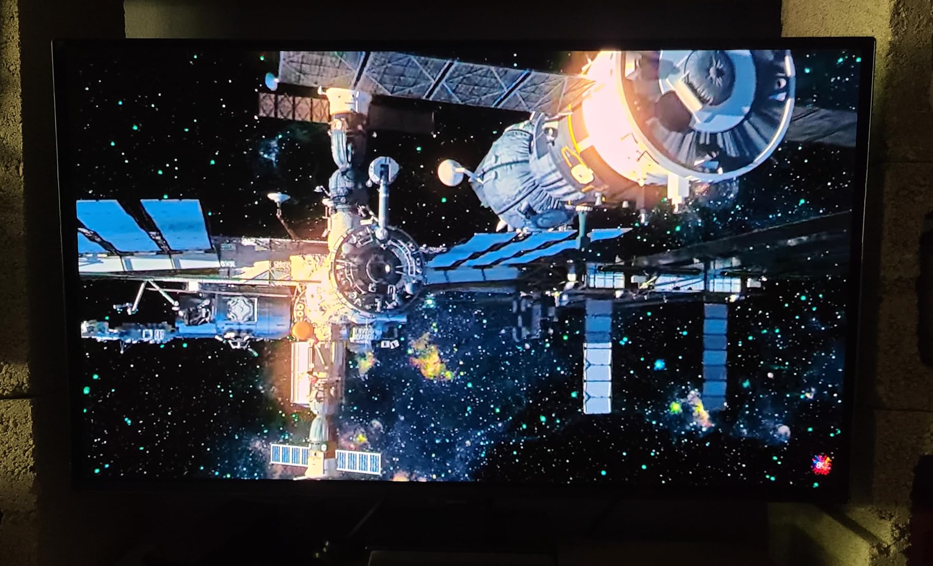 Samsung 27-inch Odyssey OLED G5 (G50SF) QHD & QD-OLED Gaming Monitor, 180Hz Refresh Rate, 0.03ms (GtG) Response Time, NVIDIA G-Sync Compatible, AMD FreeSync customer photo 2