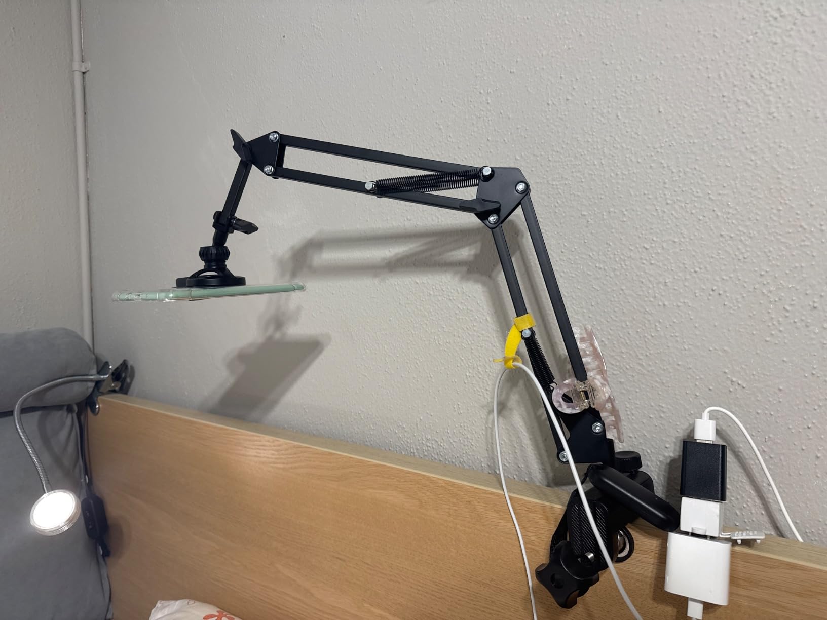 LISEN Gooseneck Phone Holder for Bed Magsafe Phone Stand for iPhone 16 15 Stand Holder for Desk Adjustable for Magsafe Accessories Recording for iPhone Mount Dark Gray customer photo 1