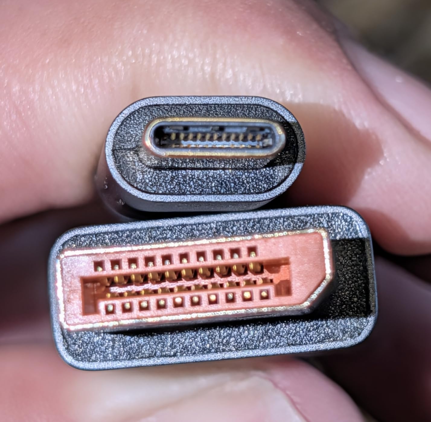 Silkland 80Gbps USB C to DisplayPort 2.1 Cable [16K@60Hz, 8K@240Hz, 4K@540Hz], Unidirectional Thunderbolt 5/4 to DisplayPort, USBC to DP for MacBook, Mac mini, Odyssey G8/G9, iPhone 17, 6.6FT customer photo 2