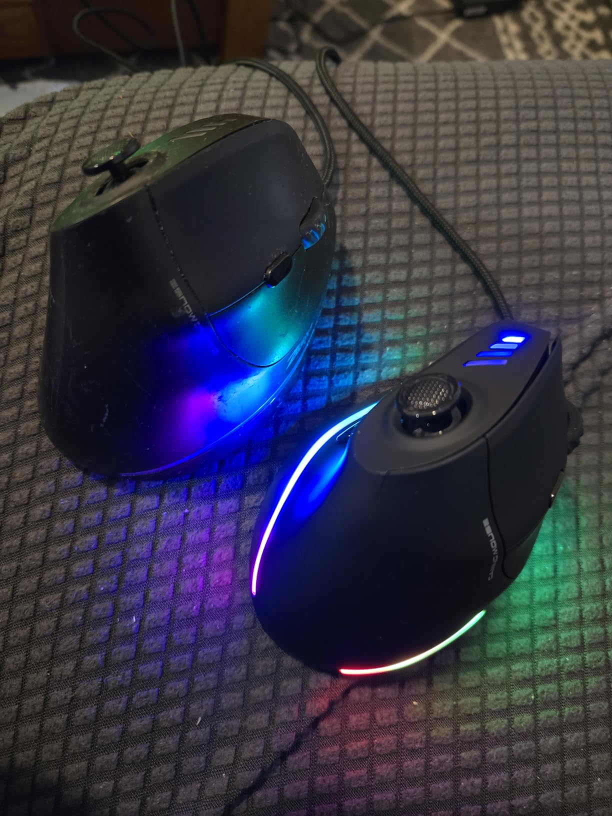 TRELC Wireless Gaming Mouse with 5 D Rocker, 24000 DPI/11 Programmable Buttons, Ergonomic Mouse for 2 Devices Connection (BT+2.4GHz), Vertical Rechargeable Mice for PC/Laptop/E-Sports/Gamer (Black) customer photo 1