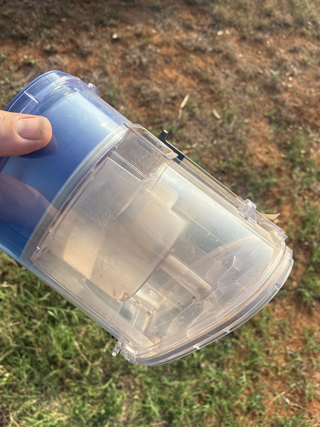 WOLFBOX MF200 Compressed Air Duster with Removable Battery & 4 Nozzles, Cordless 3-Speed Adjustable Mini Blower for Computer Keyboard, Car Cleaning, Home, and Outdoor Use customer photo 2