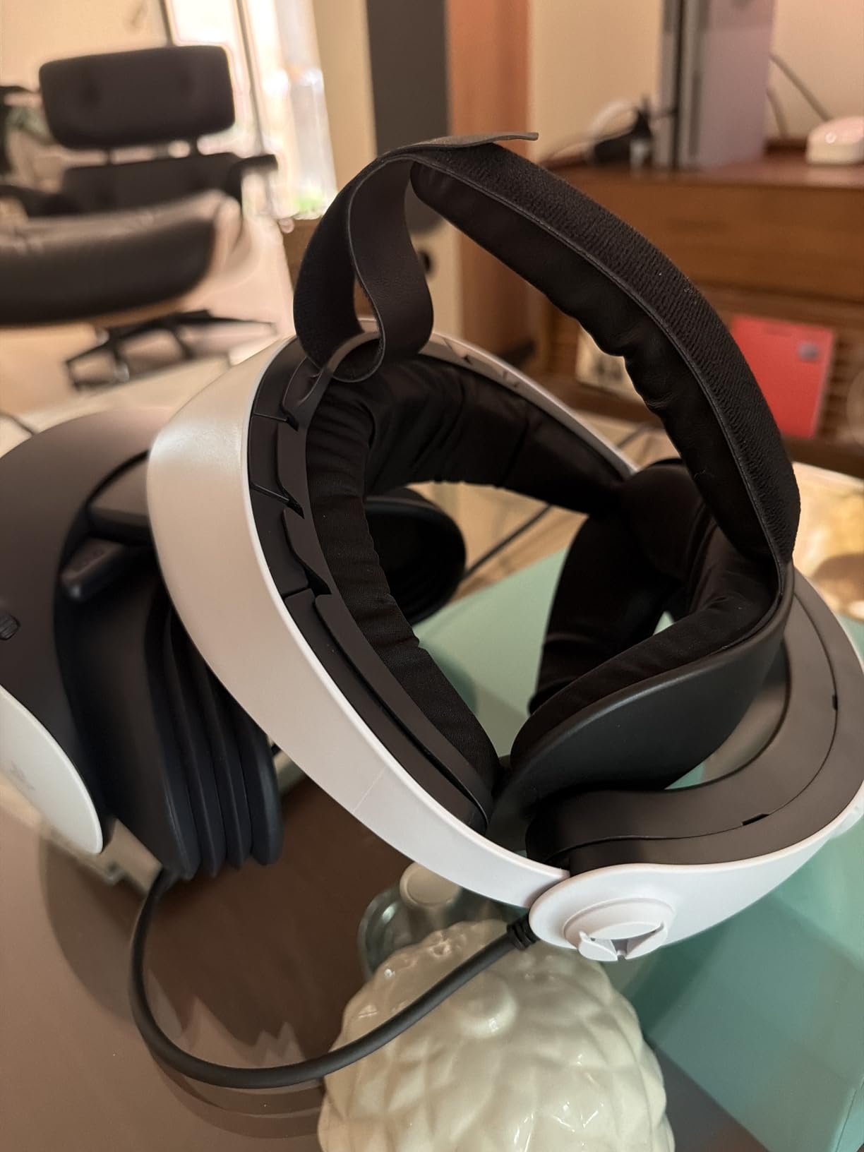 AMVR CM1 Comfortable Mod Kit for PS VR 2 Accessories, Stay in The Sweet Spot, Weight Balancer, Upgraded Soft&Breathable Forehead Pad and Rear Pad customer photo 2