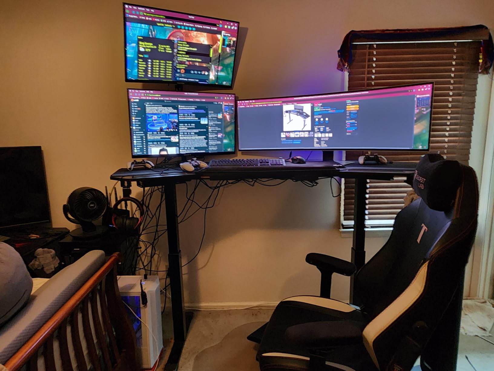 EUREKA ERGONOMIC Aero 55 Inch W Shaped Electric Standing Desk, Height Adjustable Computer Gaming Desk with LED Monitor Shelf, Mouse Pad, Headphone Hook, Cup Holder, Carbon Black customer photo 2