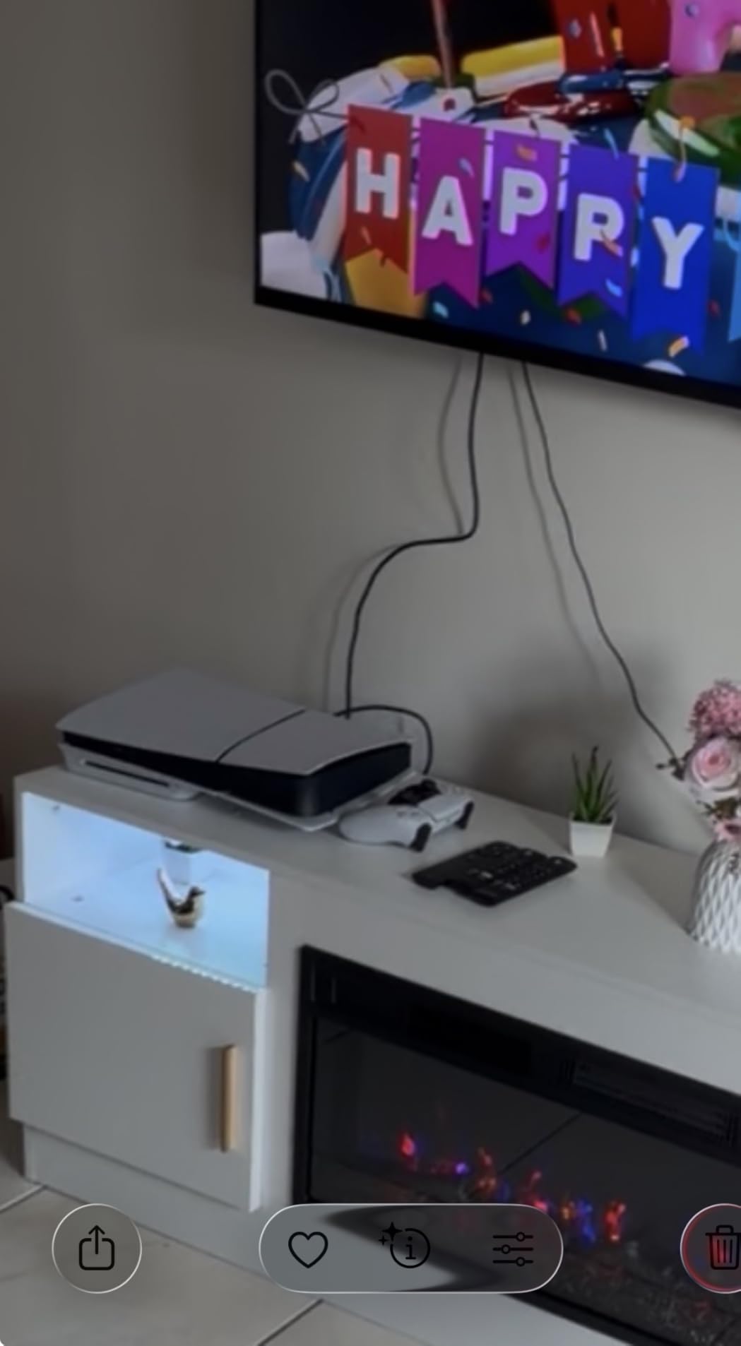 PlayStation 5 Console - 1TB customer photo 1