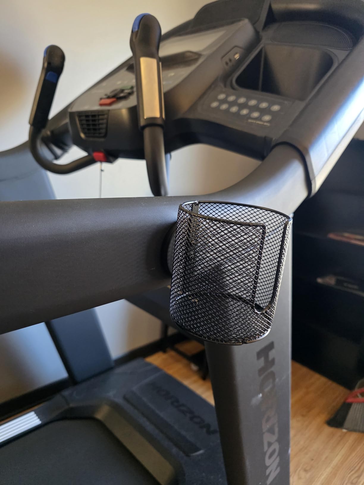 Large Desk Cup Holder, Fully Covered Anti-Spill Clip on Table Cup Holder, Office Gaming PC Desk Accessories, can Hold Universal Cup, Bottles, Mugs, Cans, Tumblers, 3.95