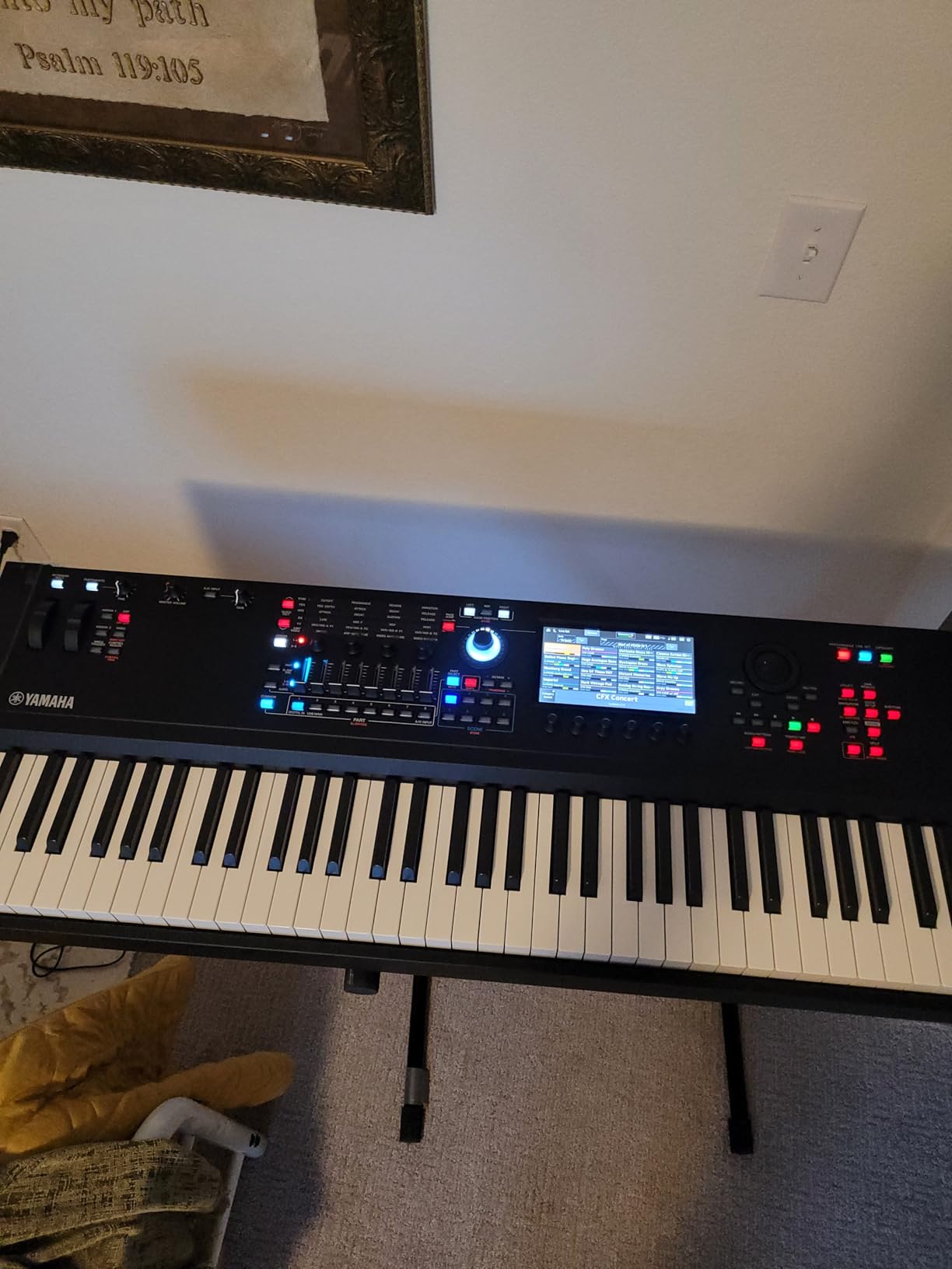 Yamaha 88-Key Music Synthesizer, Graded Hammer Action, Realistic Feel, Performance Focused for Next Generation Sound Exploration, Expressive Control and Optimized Workflow MODX M8 customer photo 1