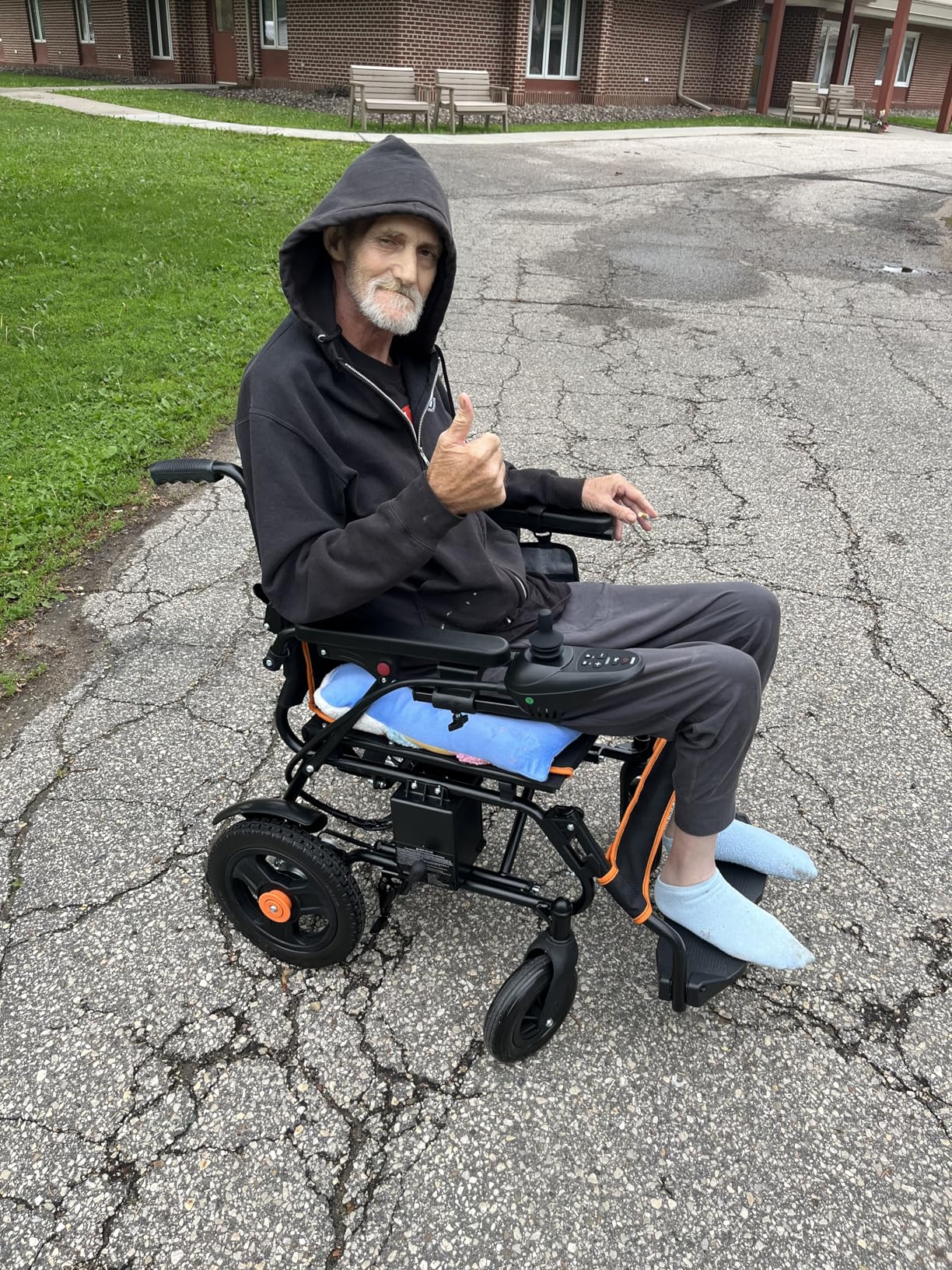 Electric Wheelchairs for Adults, Foldable Power Wheelchair, 15 Miles Longer Range, 500W Dual Motors, All Terrain Portable Motorized Wheelchair for Seniors Support 350 lbs customer photo 1