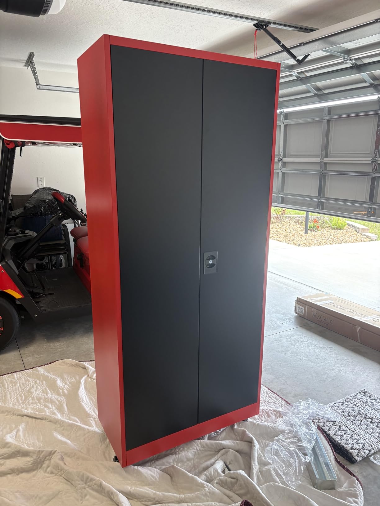 SISESOL Wide & Deep Metal Storage Cabinet with Wheels, Tall Rolling Garage Storage Cabinet with Lock and Pegboards customer photo 2