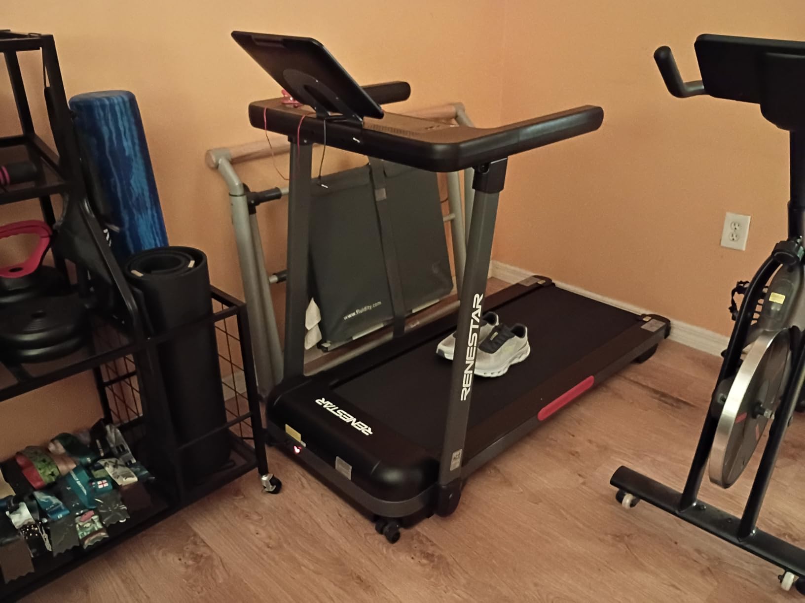 Treadmill for Home with 25% Auto Incline - 8.5MPH Max Speed, Extra Large LED Touchscreen, 300LBS Capacity, Bluetooth Speaker, 3.5HP Home Office Treadmills for Running Jogging Walking customer photo 1