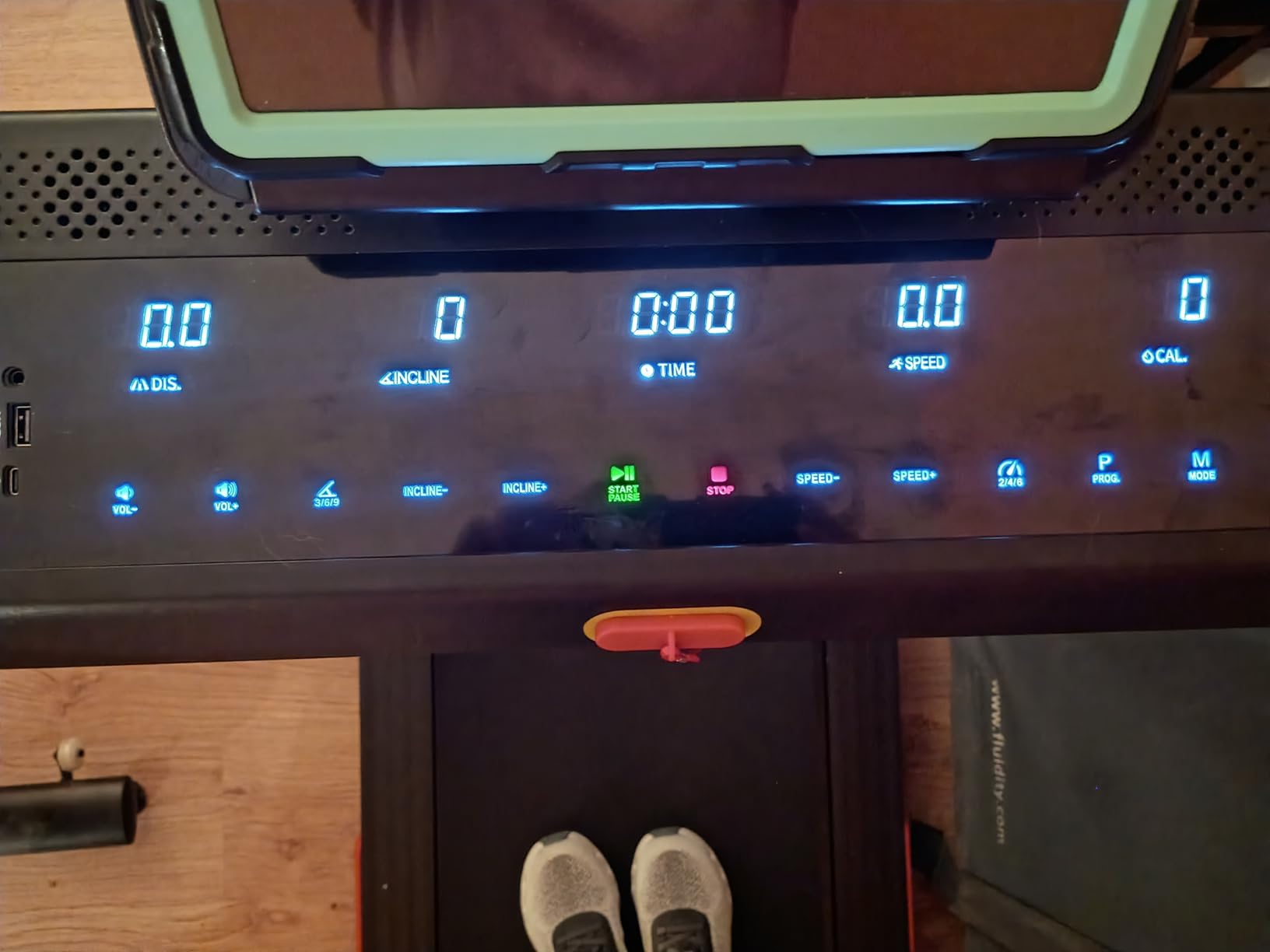 Treadmill for Home with 25% Auto Incline - 8.5MPH Max Speed, Extra Large LED Touchscreen, 300LBS Capacity, Bluetooth Speaker, 3.5HP Home Office Treadmills for Running Jogging Walking customer photo 2