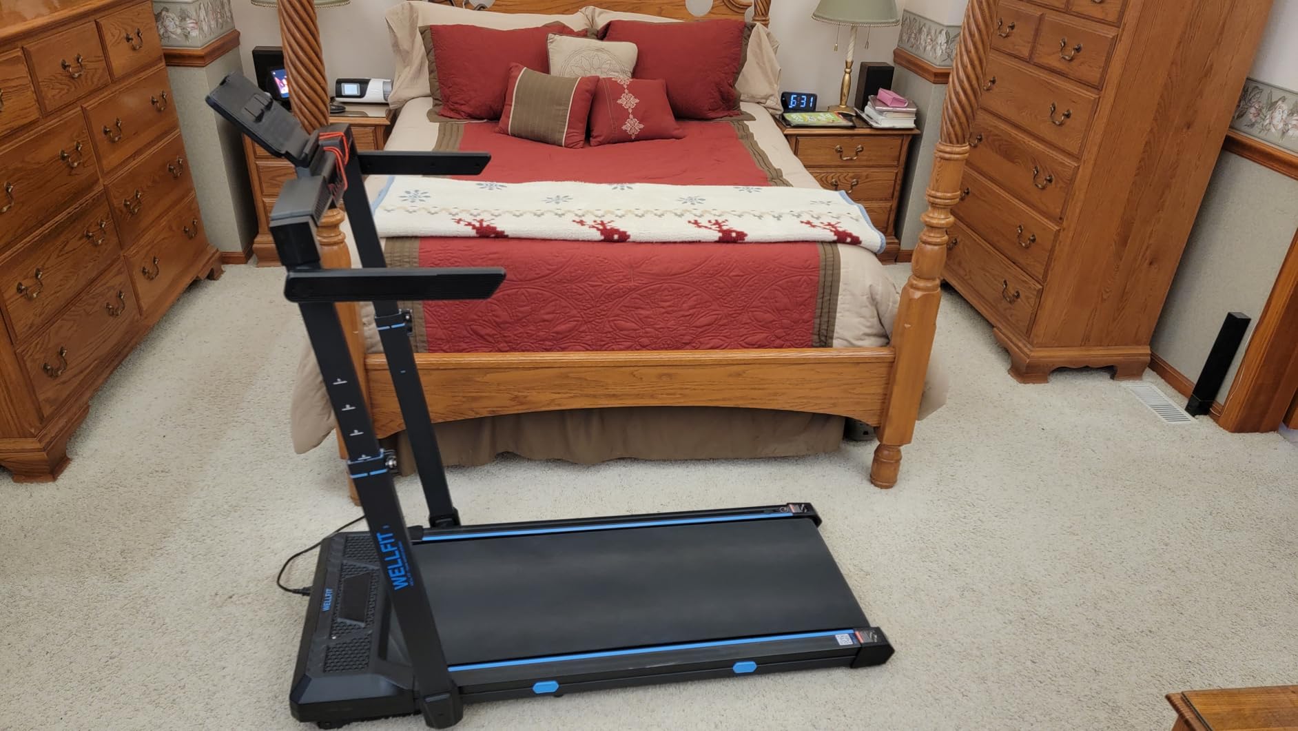 WELLFIT Treadmill with Auto Incline, 4 in 1 Foldable Treadmills for Home with Adjustable Height, 3.5HP Quiet Under Desk Treadmill, 350 LBS Capacity Portable Walking Pad with App, Space-Saving Design customer photo 1