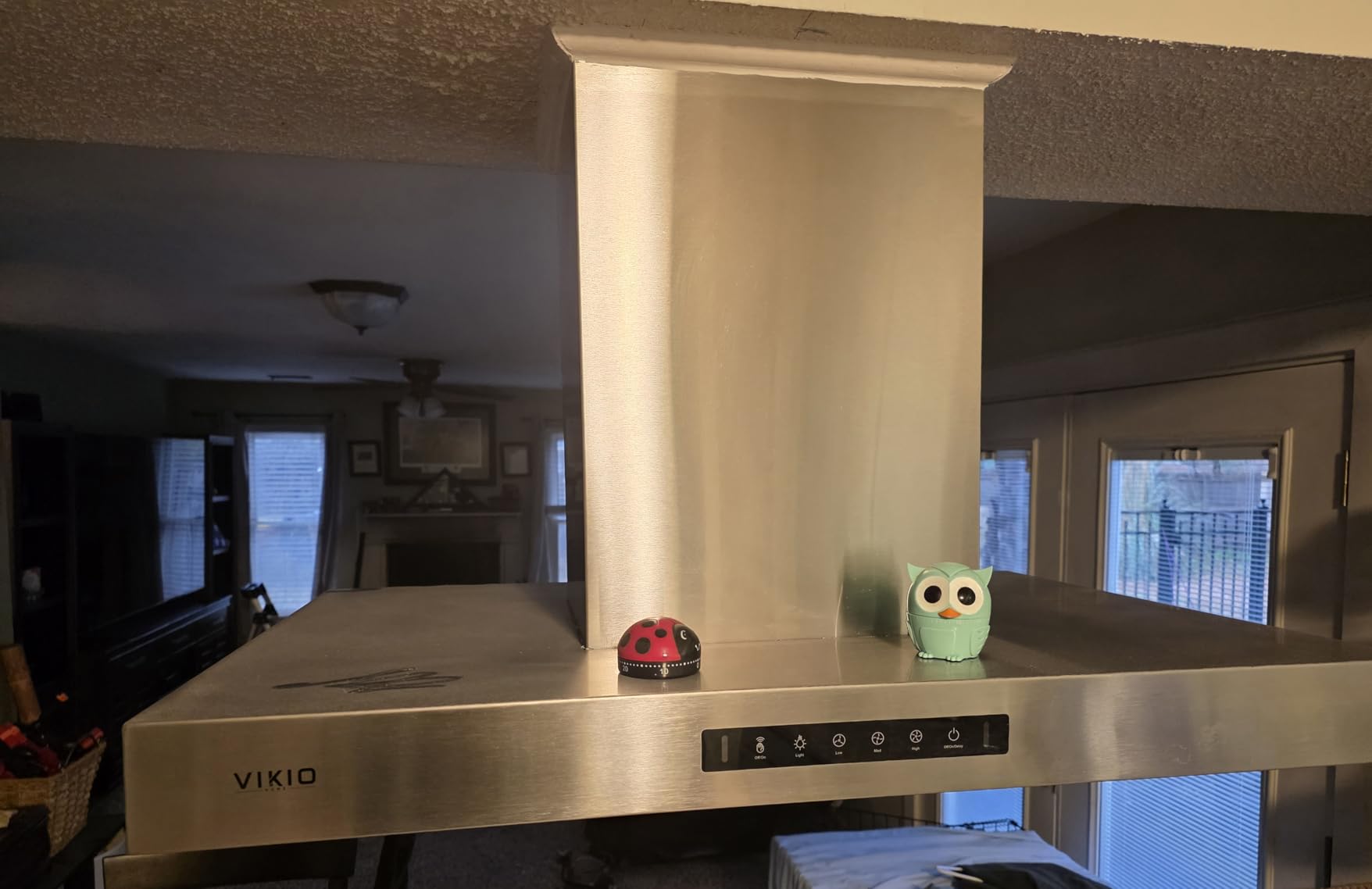 VIKIO HOME Island Range Hood 42 Inch, 980 CFM Island Mount Range Hood with Dual-Sided Touch/Gesture Control, Ceiling Mount kitchen Hood, Convertible Ducted/Ductless, 4 LED Lights, 4 Baffle Filters customer photo 1