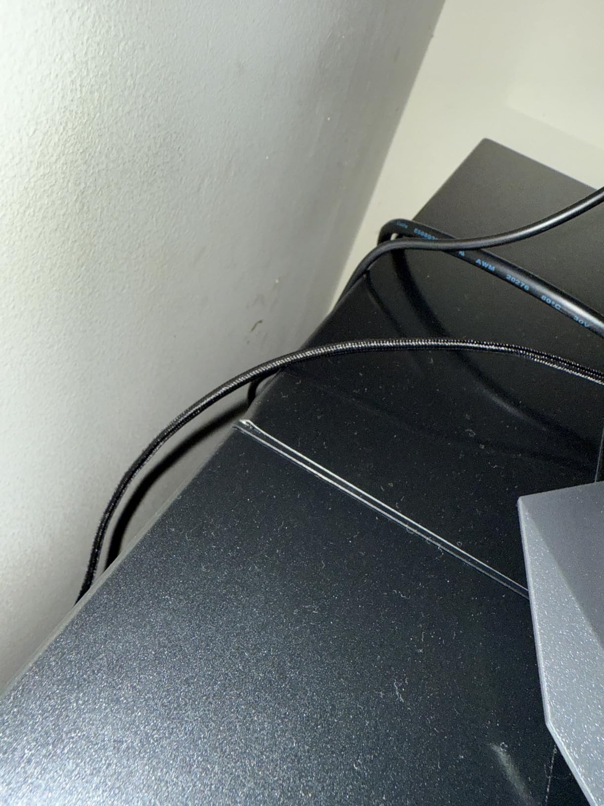 Secretlab Magnus Evo | Electric Standing Desk with Magnetic Cable Management | Integrated Power Supply Column | Built-in Cable Management Tray | Everyday Ergonomic Gaming Desk customer photo 2