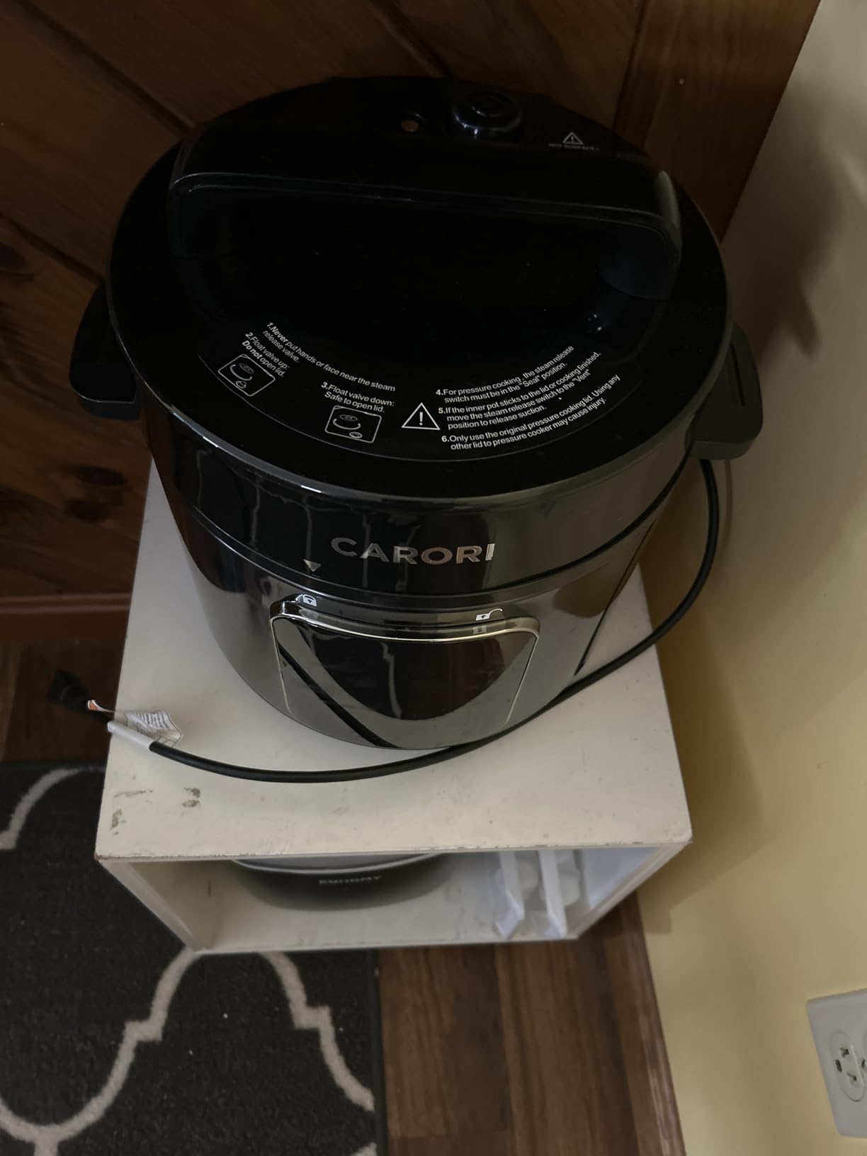 Electric Pressure Cooker 6 Qt, 9 Functions Programmable Instant Pot with IMD Touchscreen, Rice Cook, Slow Cook, Steam, Sauté, Warm, 16+ Safety Features, 1000W Silver customer photo 1